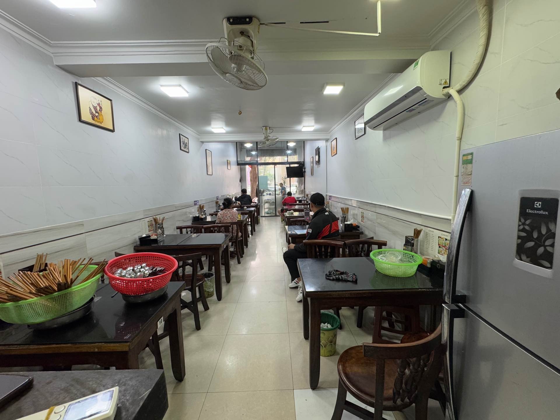 Bán nhà Láng Hạ - diện tích 52m2 2 tầng - Mặt phố kinh doanh - giá 41,5 tỷ