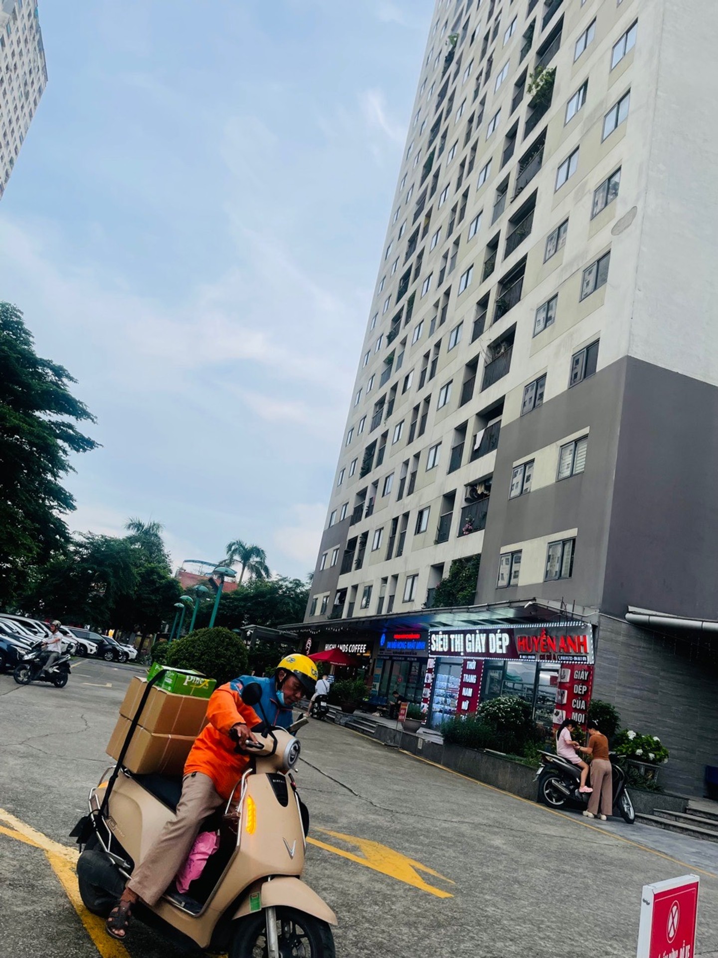 Bán nhà Linh Đàm - diện tích 63m2 1 tầng - Nhà đẹp hiếm có - giá 5,5 tỷ