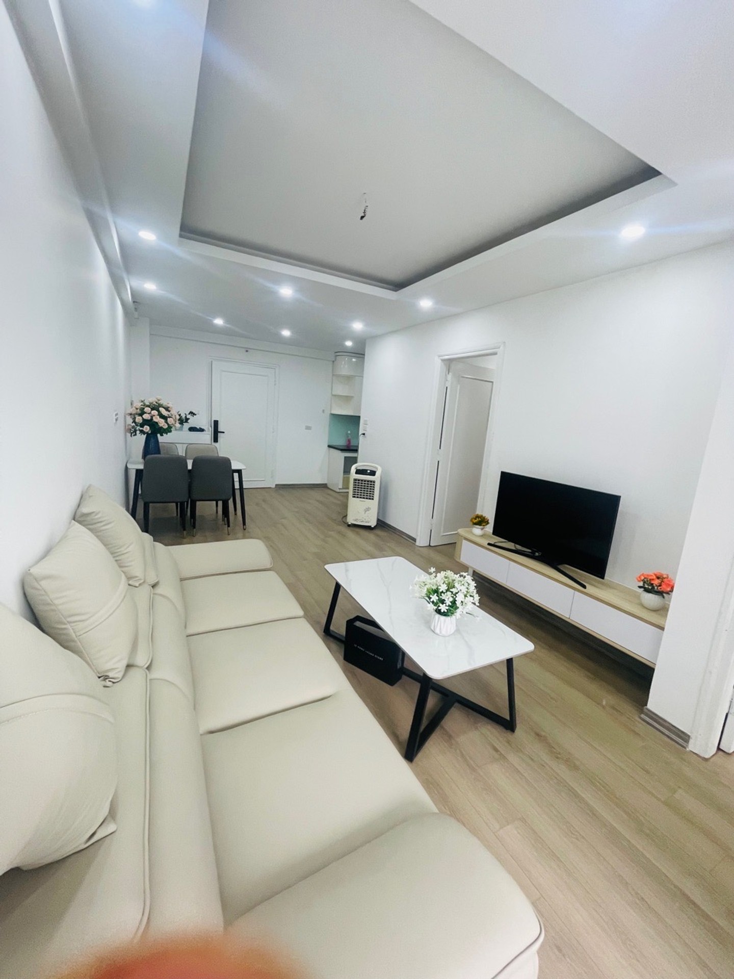 Bán nhà Linh Đàm - diện tích 63m2 1 tầng - Nhà đẹp hiếm có - giá 5,5 tỷ