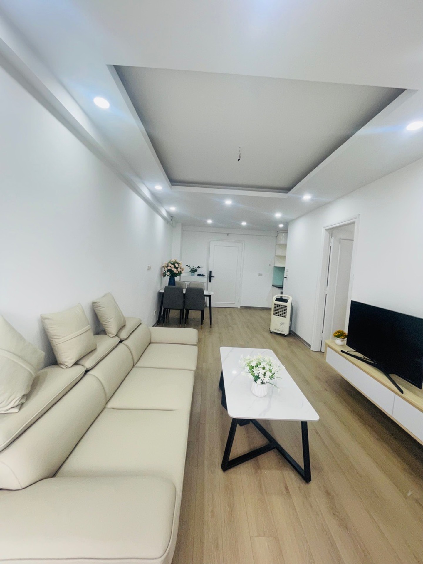 Bán nhà Linh Đàm - diện tích 63m2 1 tầng - Nhà đẹp hiếm có - giá 5,5 tỷ