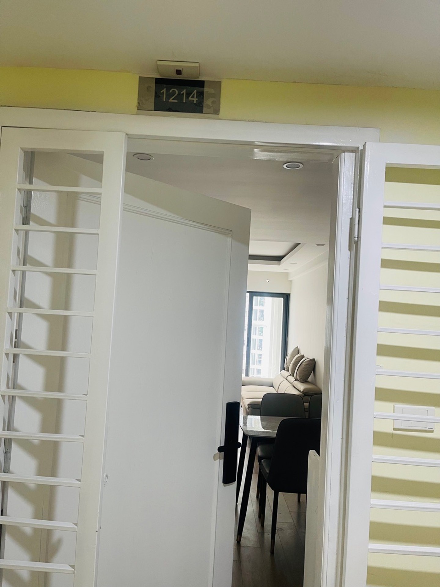 Bán nhà Linh Đàm - diện tích 63m2 1 tầng - Nhà đẹp hiếm có - giá 5,5 tỷ