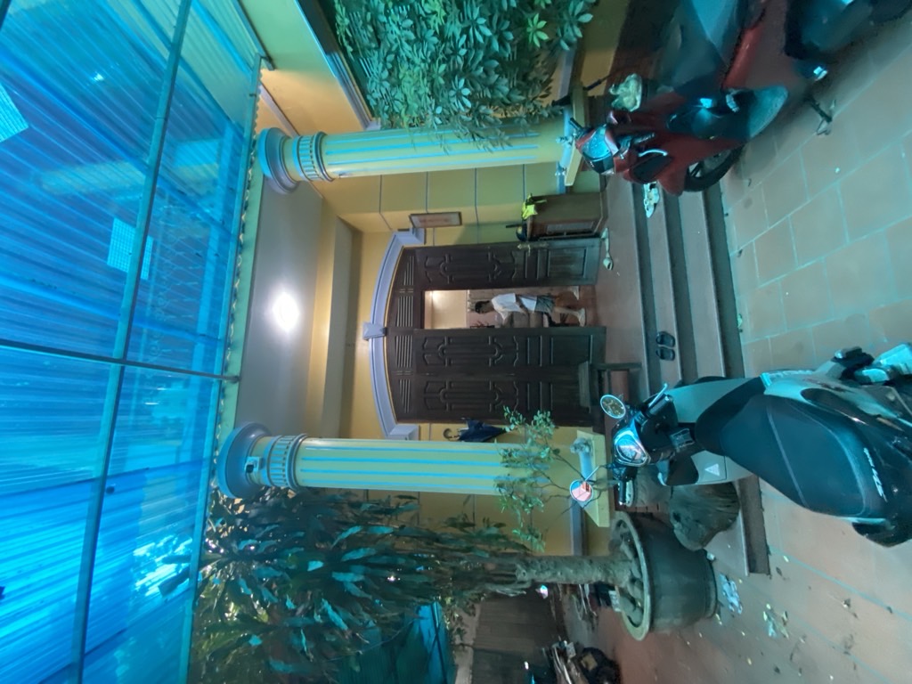 Bán nhà Nguyễn Ngọc Vũ - diện tích 350m2 3 tầng - Biệt thự gần phố - giá 88 tỷ