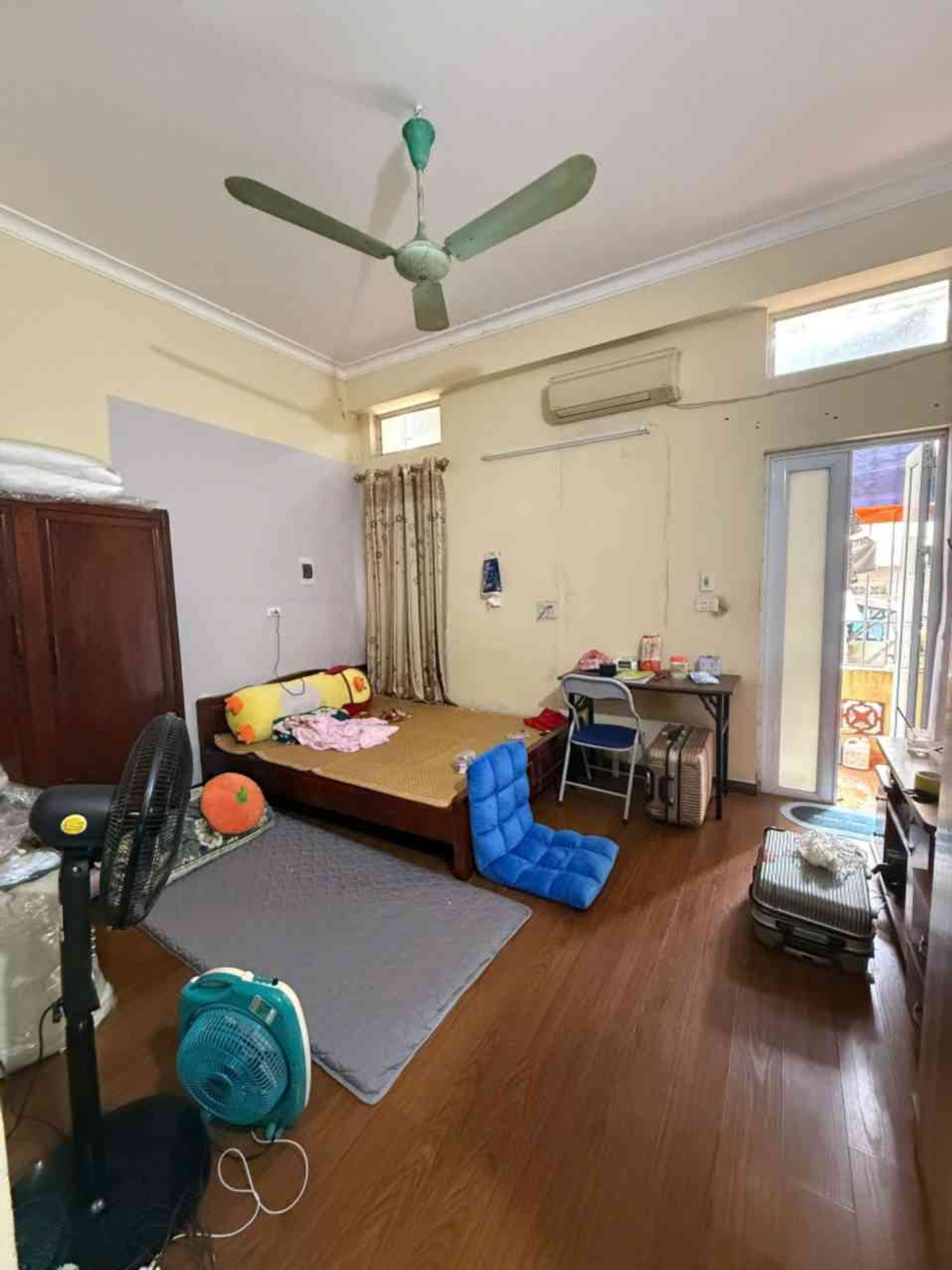 Bán nhà Hai Bà Trưng - diện tích 32m2 4 tầng - Mặt ngõ thông, vị trí trung tâm - giá 8,6 tỷ