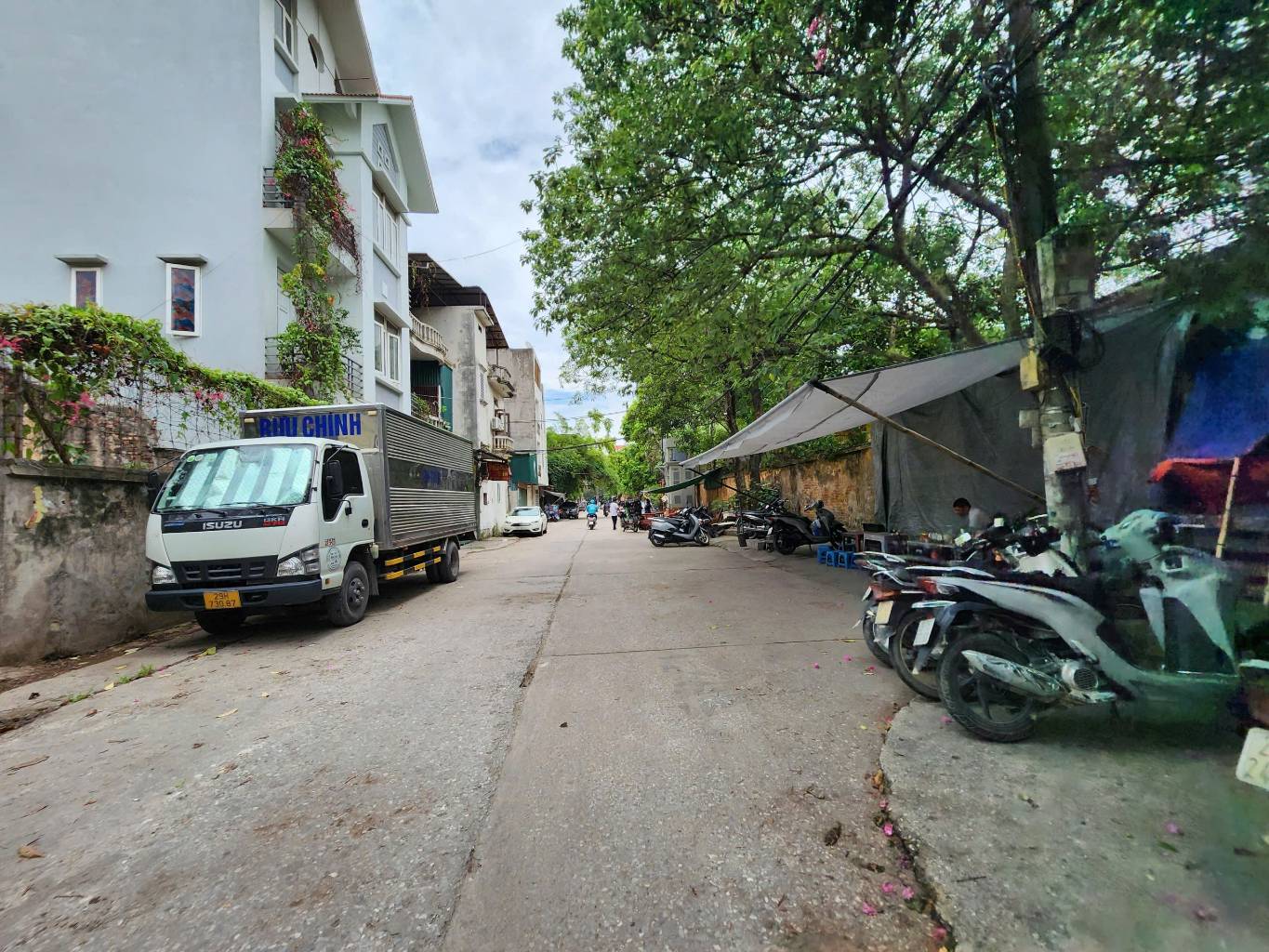 Bán nhà Vĩnh Tuy - diện tích 31m2 1 tầng - Mặt tiền 6.1m - giá 2 tỷ
