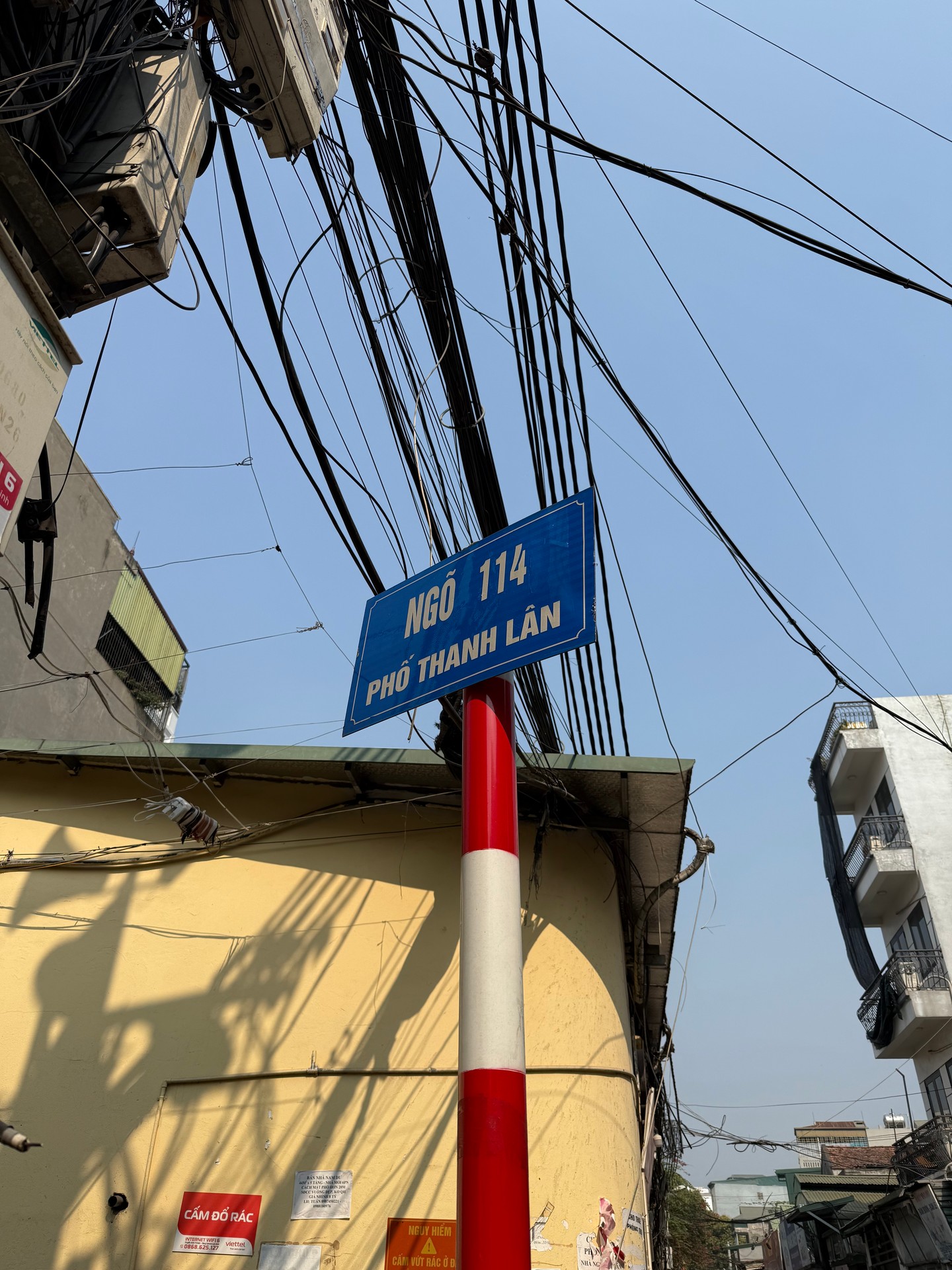 Bán nhà Thanh Lân - diện tích 34m2 5 tầng - ô tô đỗ cửa - giá 8,8 tỷ