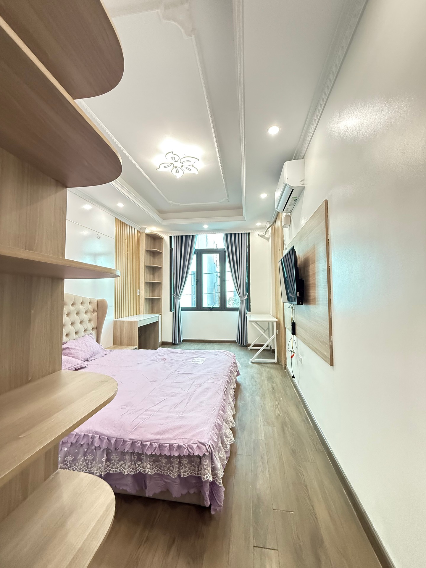 Bán nhà Thanh Lân - diện tích 34m2 5 tầng - ô tô đỗ cửa - giá 8,8 tỷ