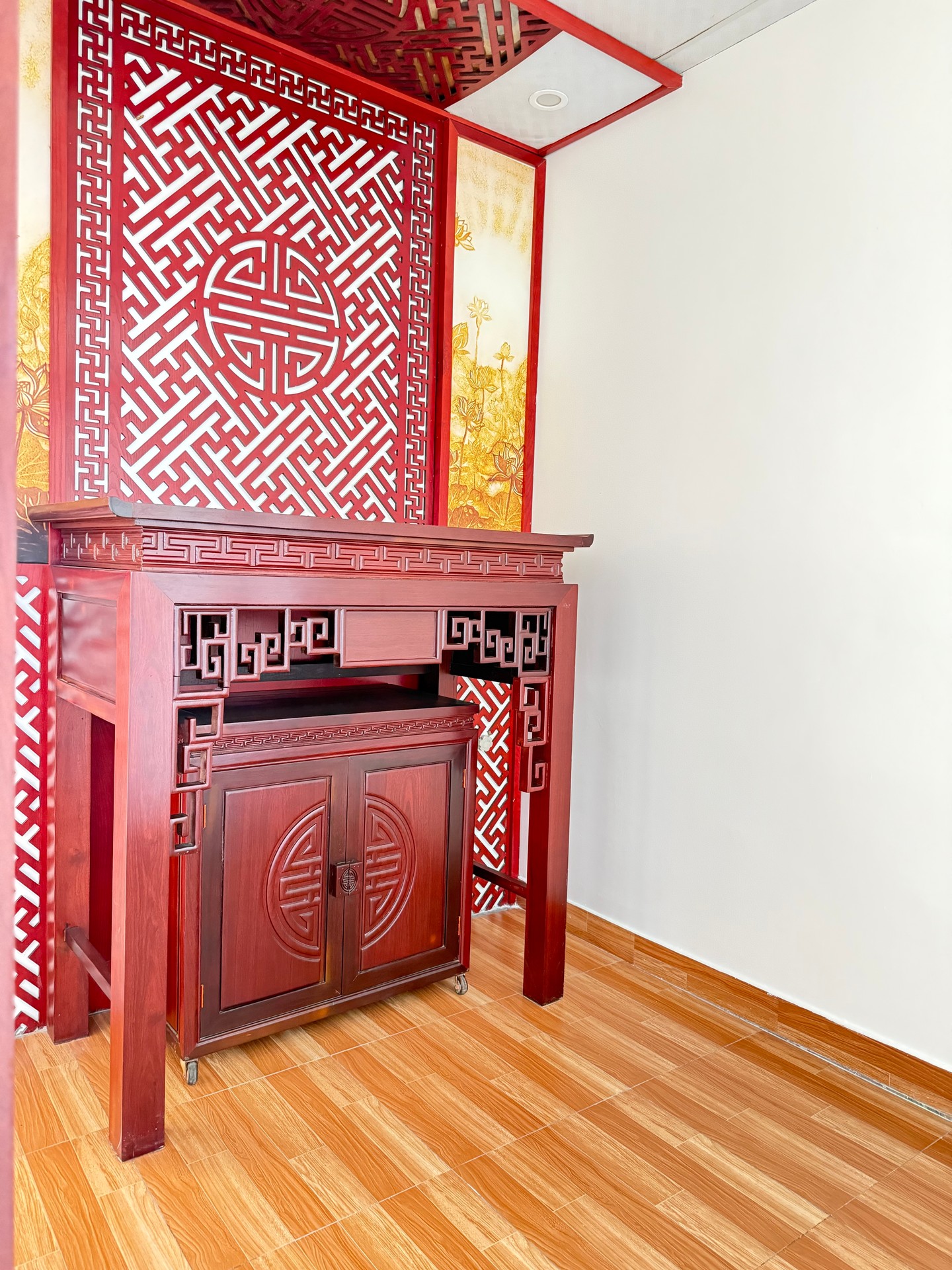 Bán nhà Thanh Lân - diện tích 34m2 5 tầng - ô tô đỗ cửa - giá 8,8 tỷ