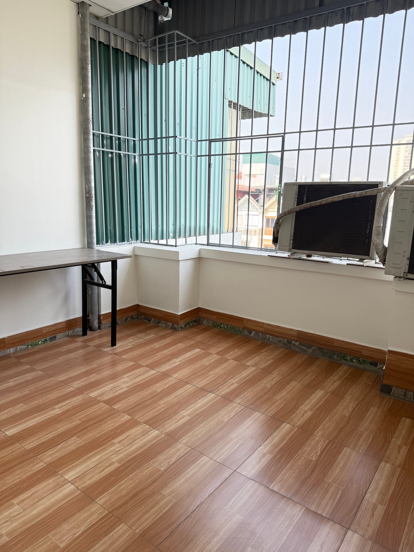 Bán nhà Thanh Lân - diện tích 34m2 5 tầng - ô tô đỗ cửa - giá 8,8 tỷ