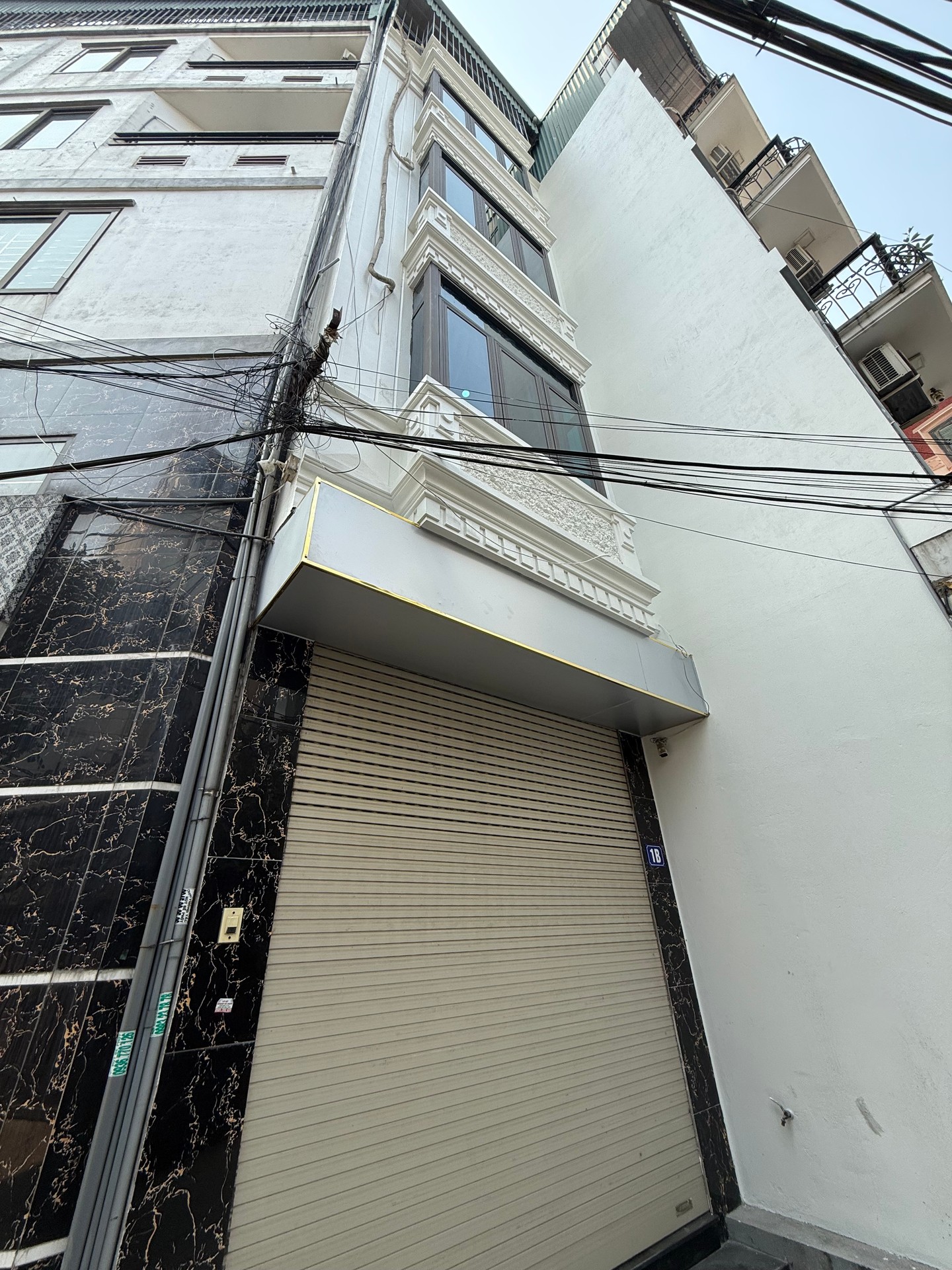 Bán nhà Thanh Lân - diện tích 34m2 5 tầng - ô tô đỗ cửa - giá 8,8 tỷ