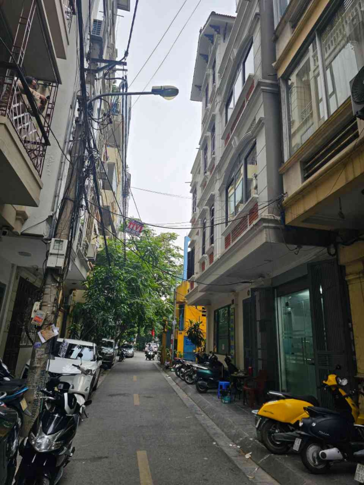 Bán nhà B11C - diện tích 62m2 4 tầng - Lô góc, 3 mặt thoáng - giá 29,8 tỷ