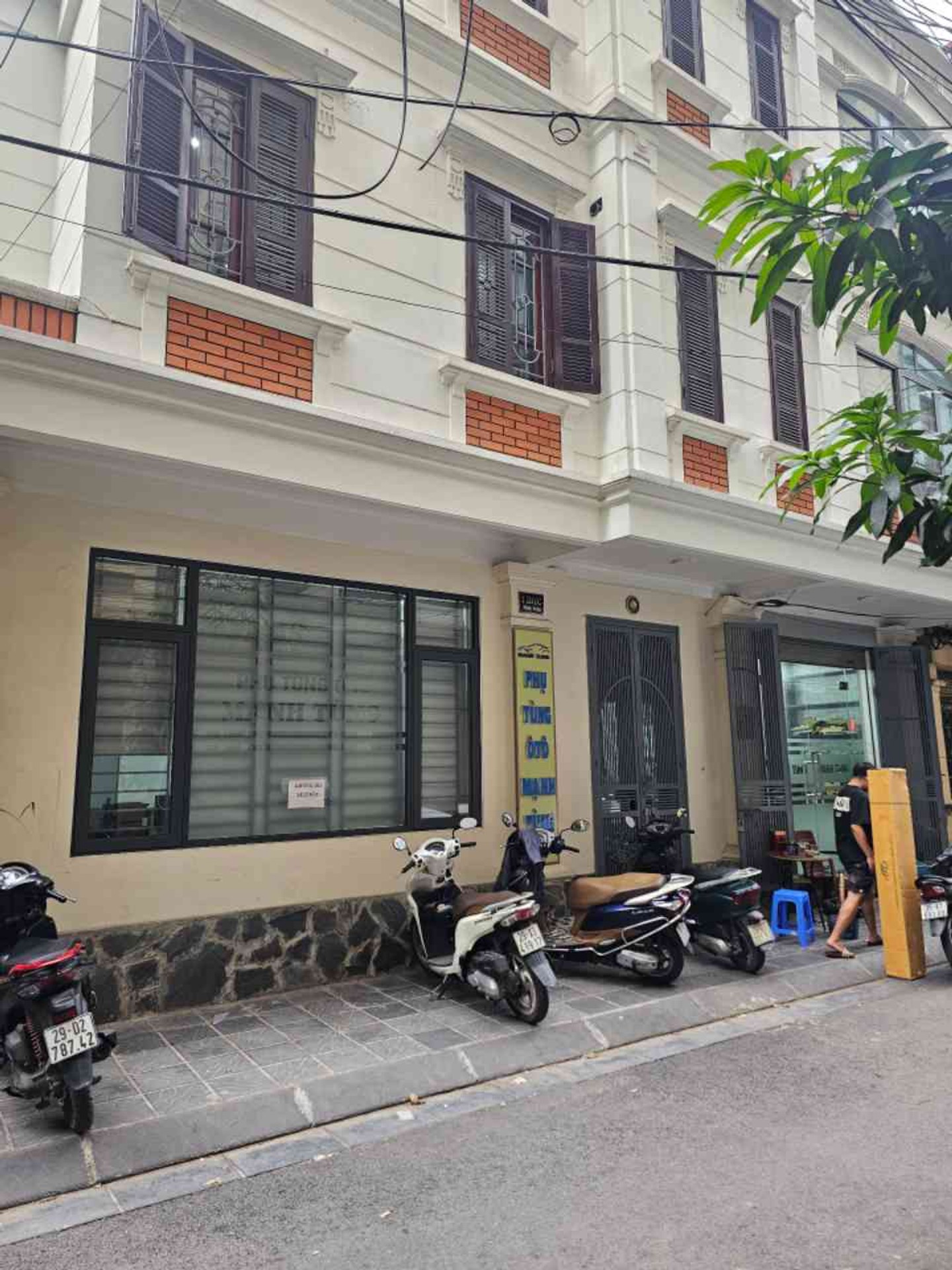 Bán nhà B11C - diện tích 62m2 4 tầng - Lô góc, 3 mặt thoáng - giá 29,8 tỷ
