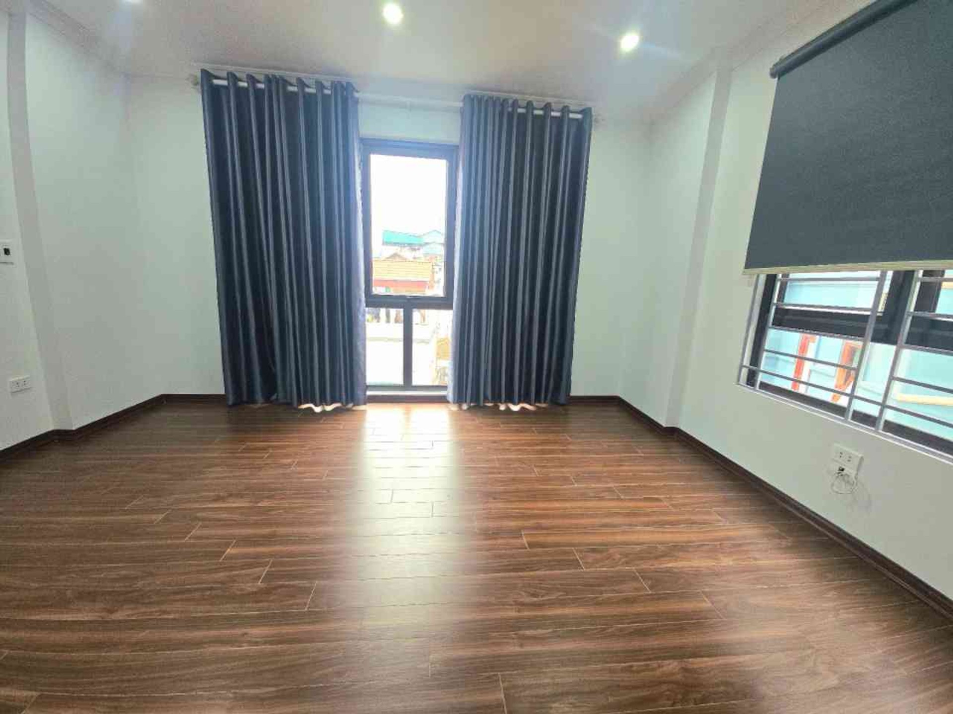 Bán nhà Ngũ Nhạc - diện tích 61m2 6 tầng - Nhà thang máy, mới keng - giá 15,6 tỷ