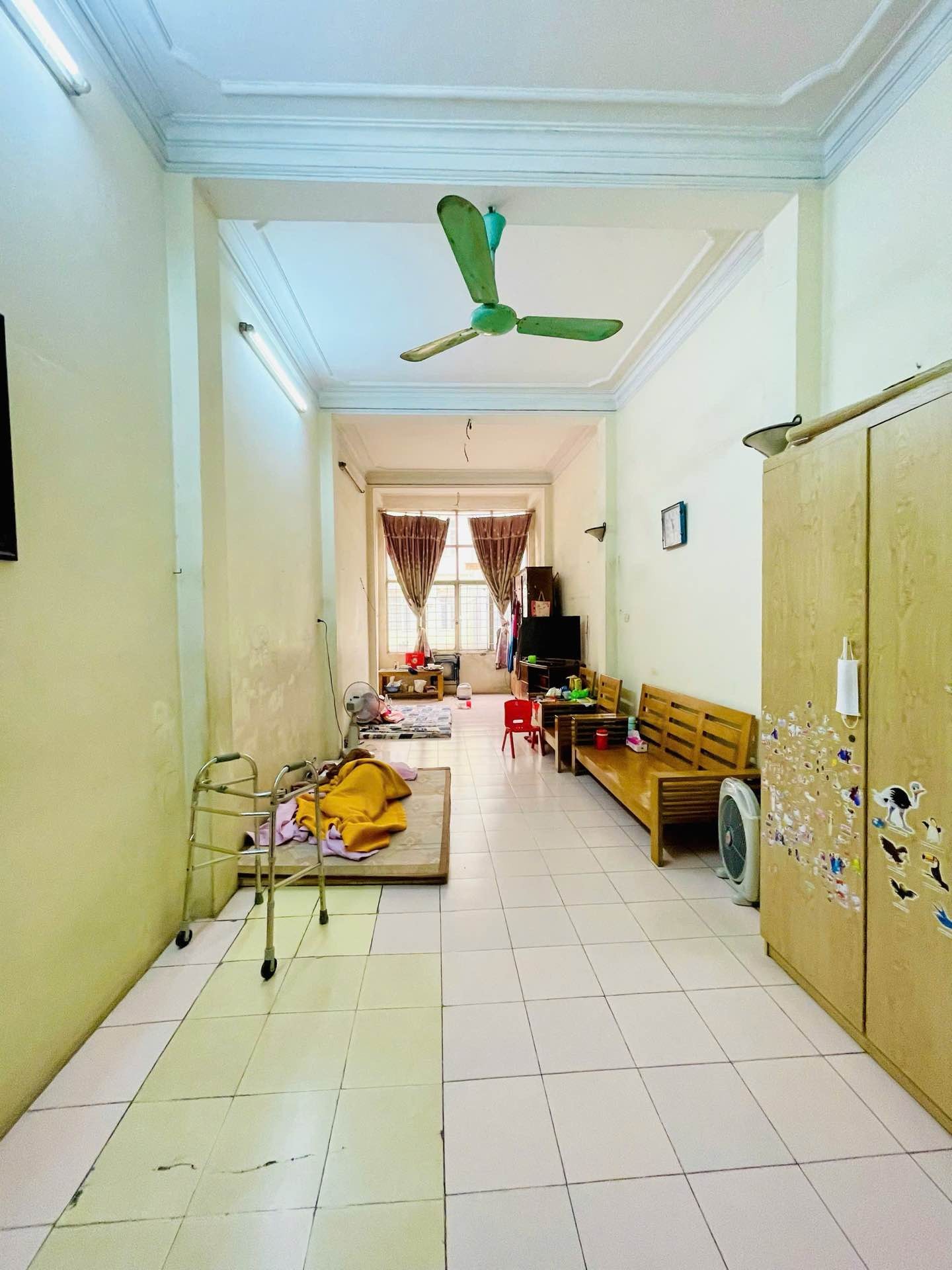 Bán nhà Khâm Thiên - diện tích 60m2 5 tầng - Mặt phố siêu trung tâm - giá 37 tỷ