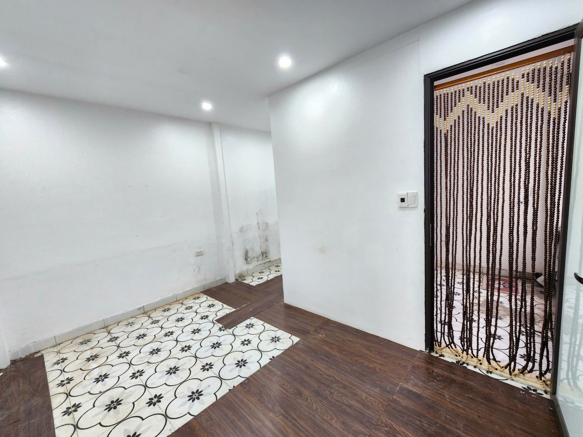 Bán nhà Khuyến Lương - diện tích 32m2 6 tầng - Ô TÔ ĐỖ CỬA - giá 7,9 tỷ
