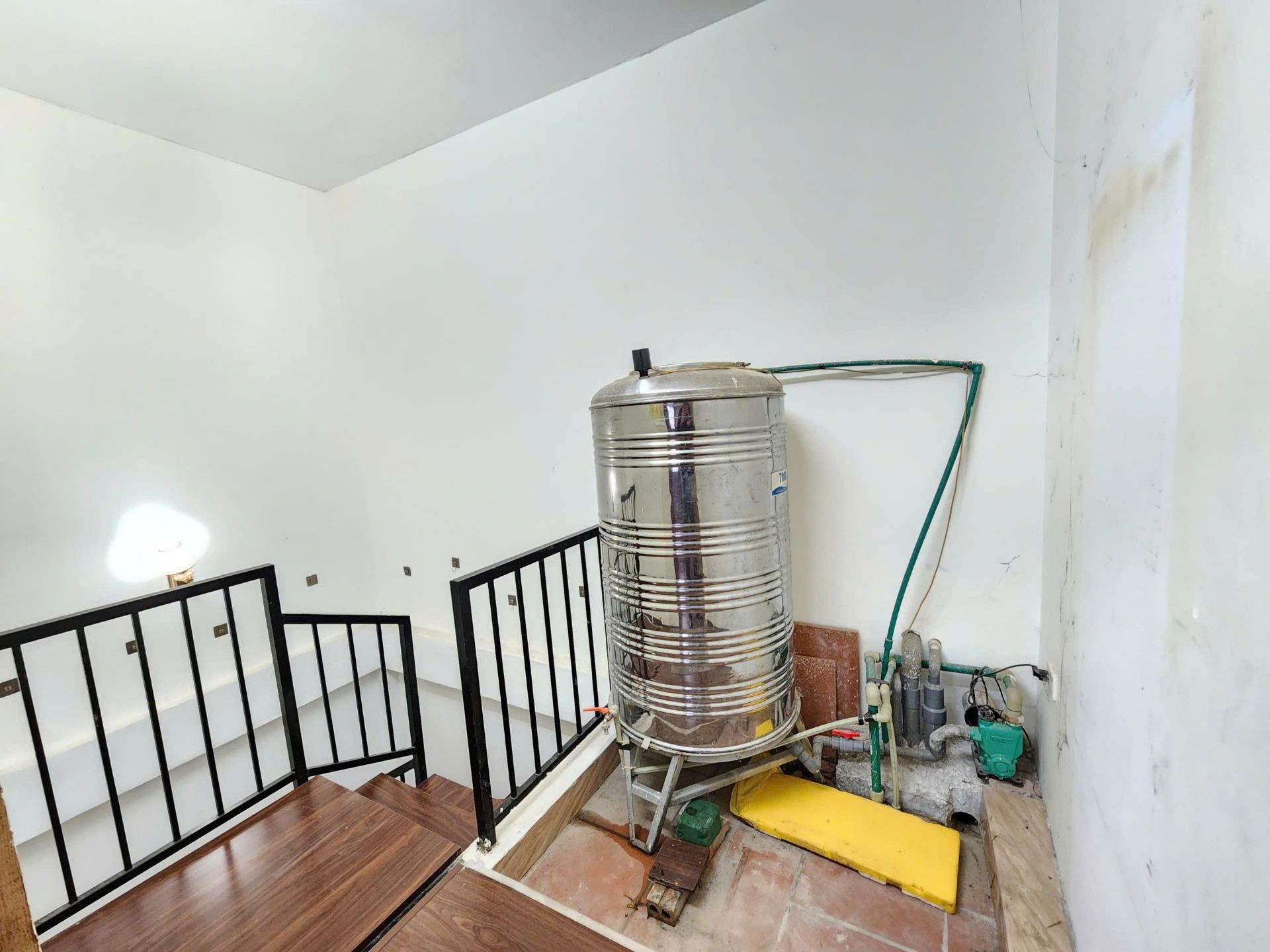 Bán nhà Khuyến Lương - diện tích 32m2 6 tầng - Ô TÔ ĐỖ CỬA - giá 7,9 tỷ