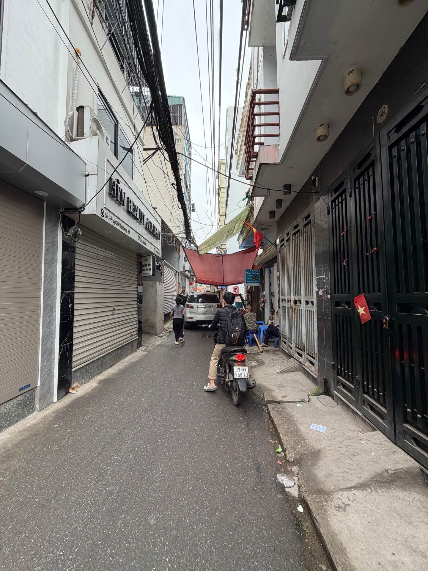 Bán nhà Vĩnh Hưng - diện tích 34m2 4 tầng - Ngõ thông kinh doanh - giá 5 tỷ