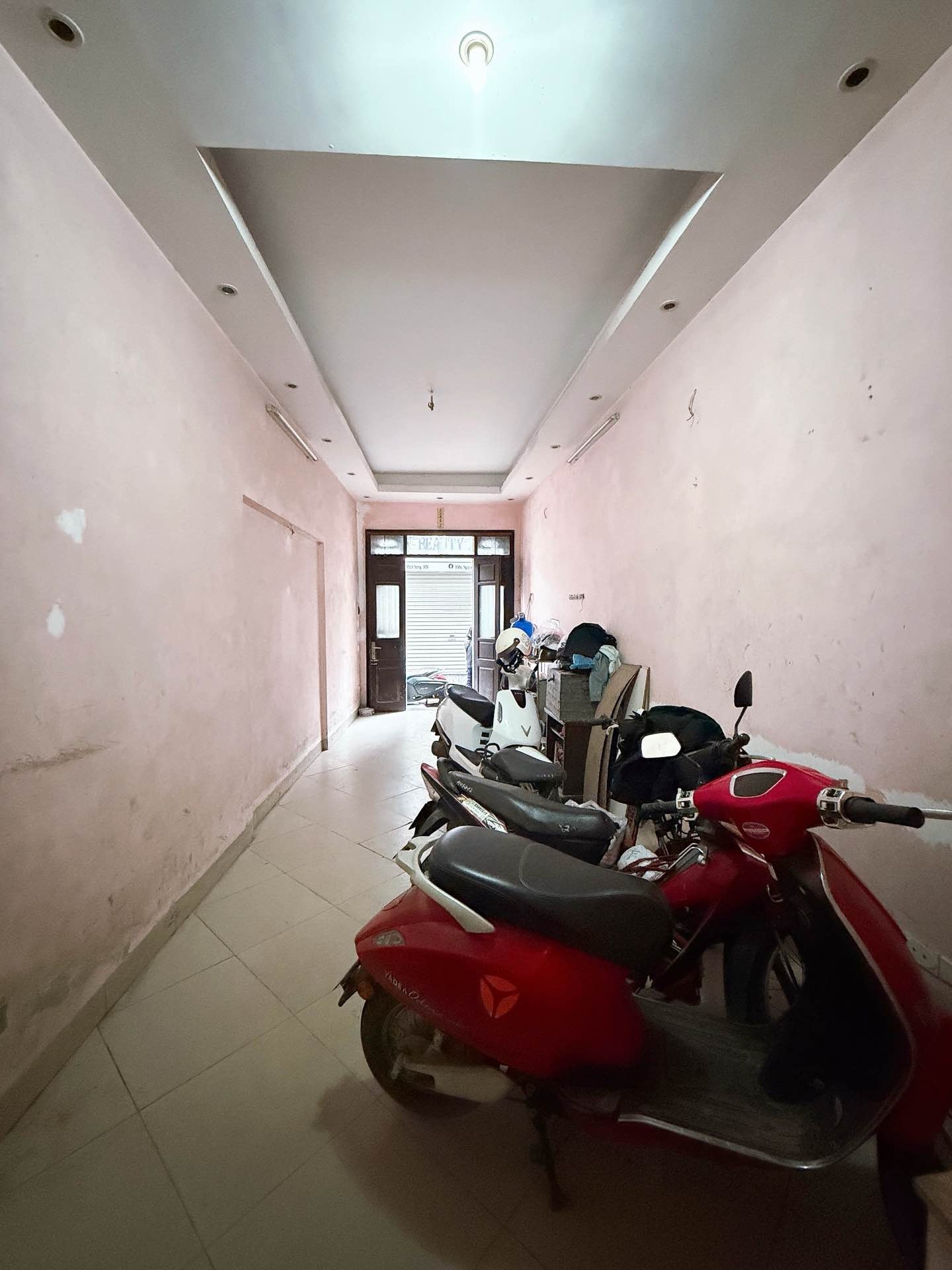 Bán nhà Vĩnh Hưng - diện tích 34m2 4 tầng - Ngõ thông kinh doanh - giá 5 tỷ