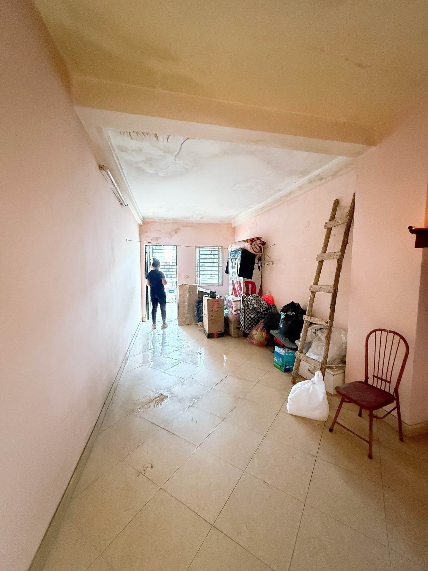 Bán nhà Vĩnh Hưng - diện tích 34m2 4 tầng - Ngõ thông kinh doanh - giá 5 tỷ
