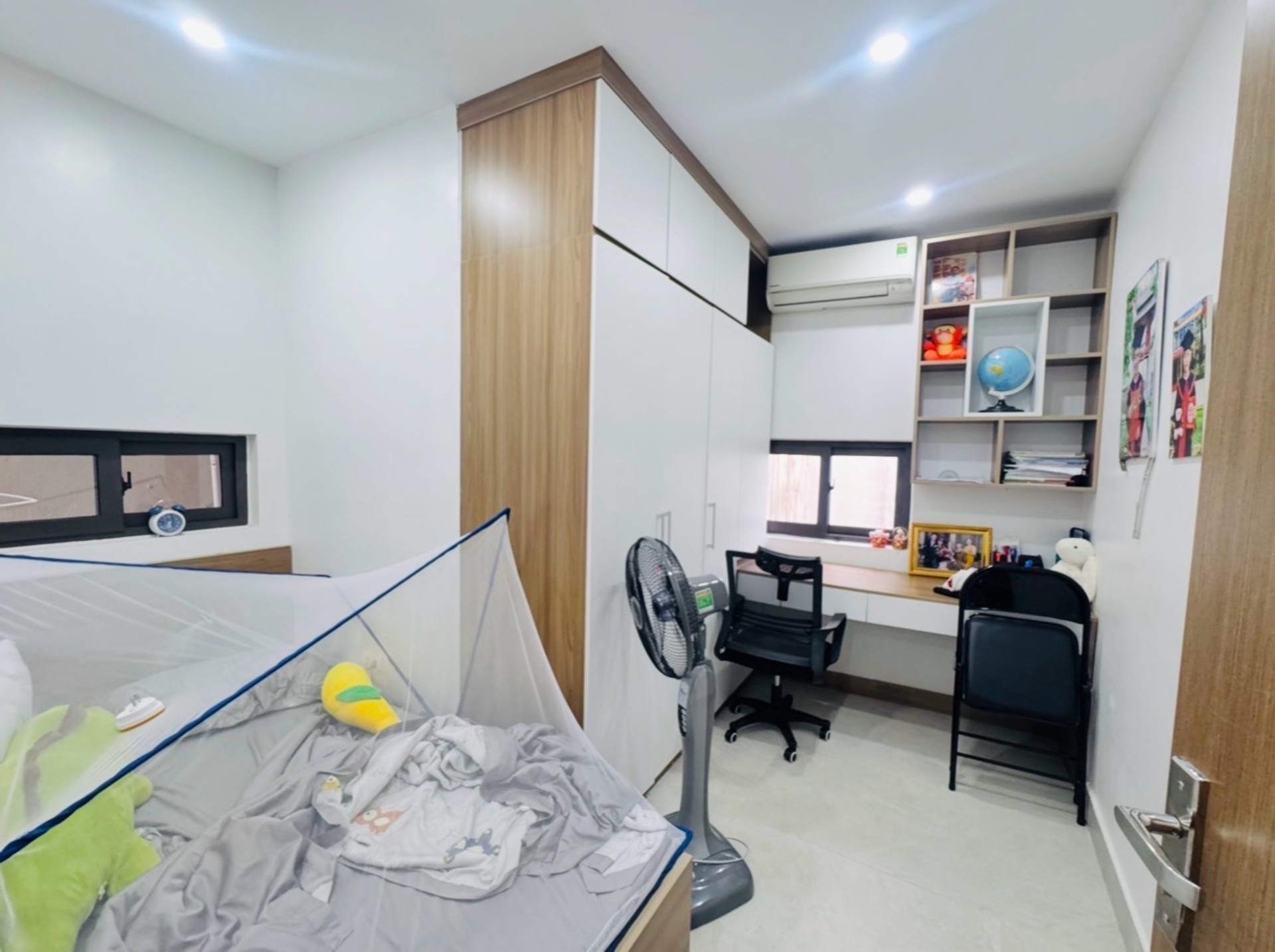 Bán nhà Cầu Bươu - diện tích 34m2 4 tầng - CỰC HIẾM - NHÀ 4 TẦNG - NGÕ NÔNG - giá 3 tỷ