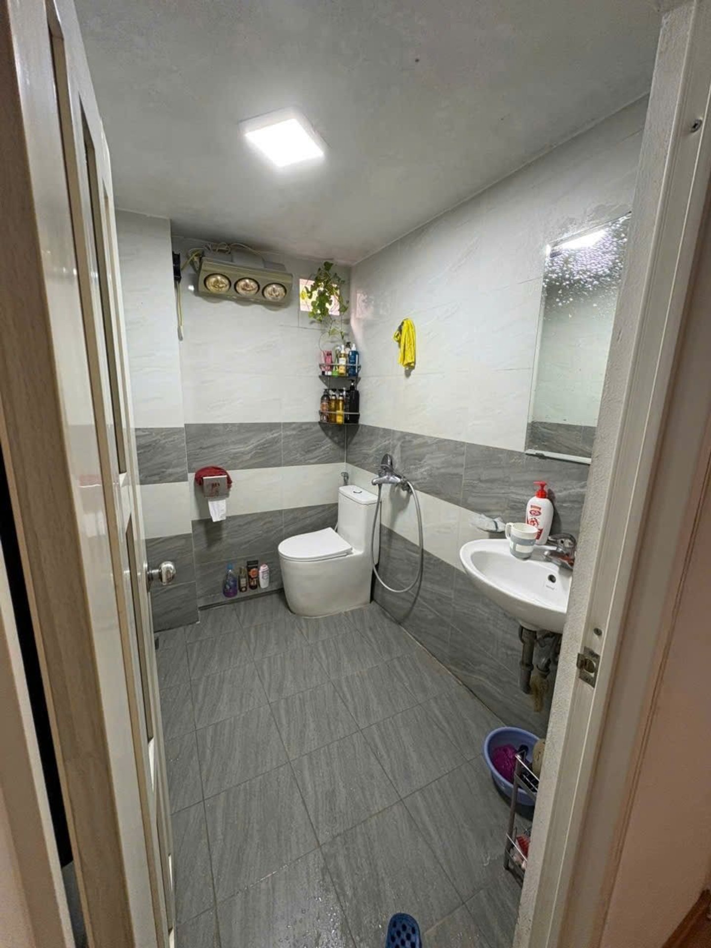 Bán nhà Ngọc Khánh - diện tích 47.6m2 5 tầng - Mặt phố kinh doanh đỉnh - giá 51,5 tỷ