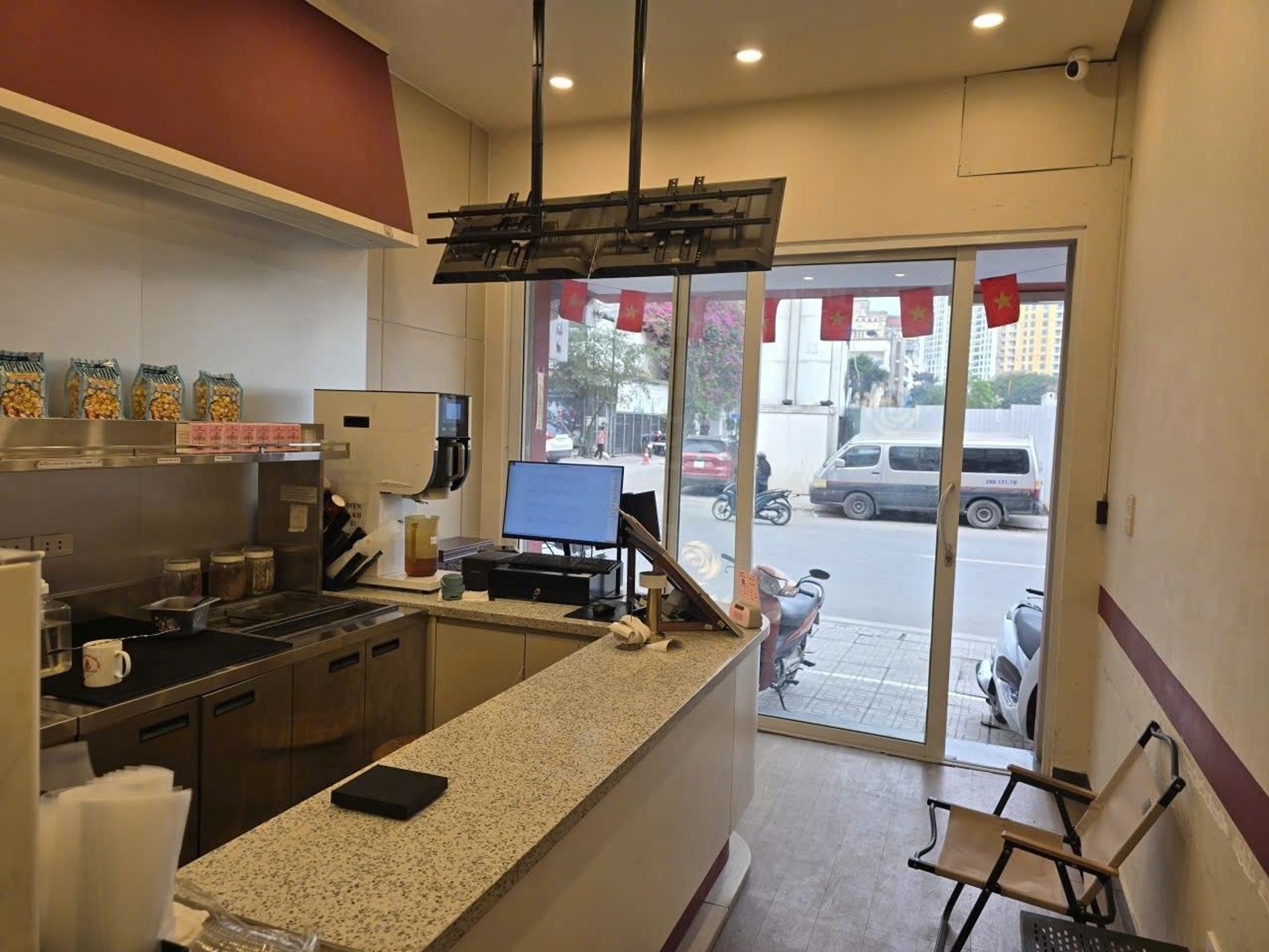 Bán nhà Ngọc Khánh - diện tích 47.6m2 5 tầng - Mặt phố kinh doanh đỉnh - giá 51,5 tỷ