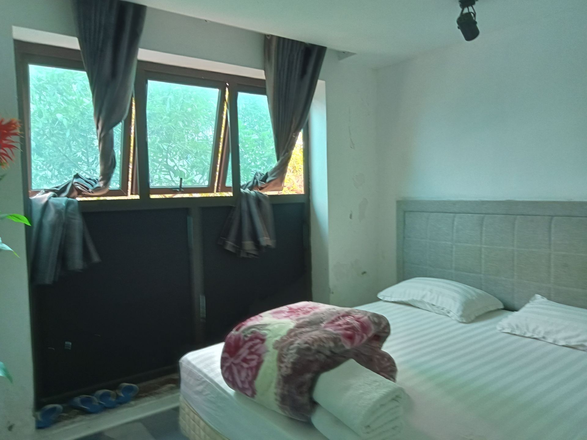 Bán nhà Nguyễn Chí Thanh - diện tích 99m2 7 tầng - Ô tô tránh - giá 67 tỷ