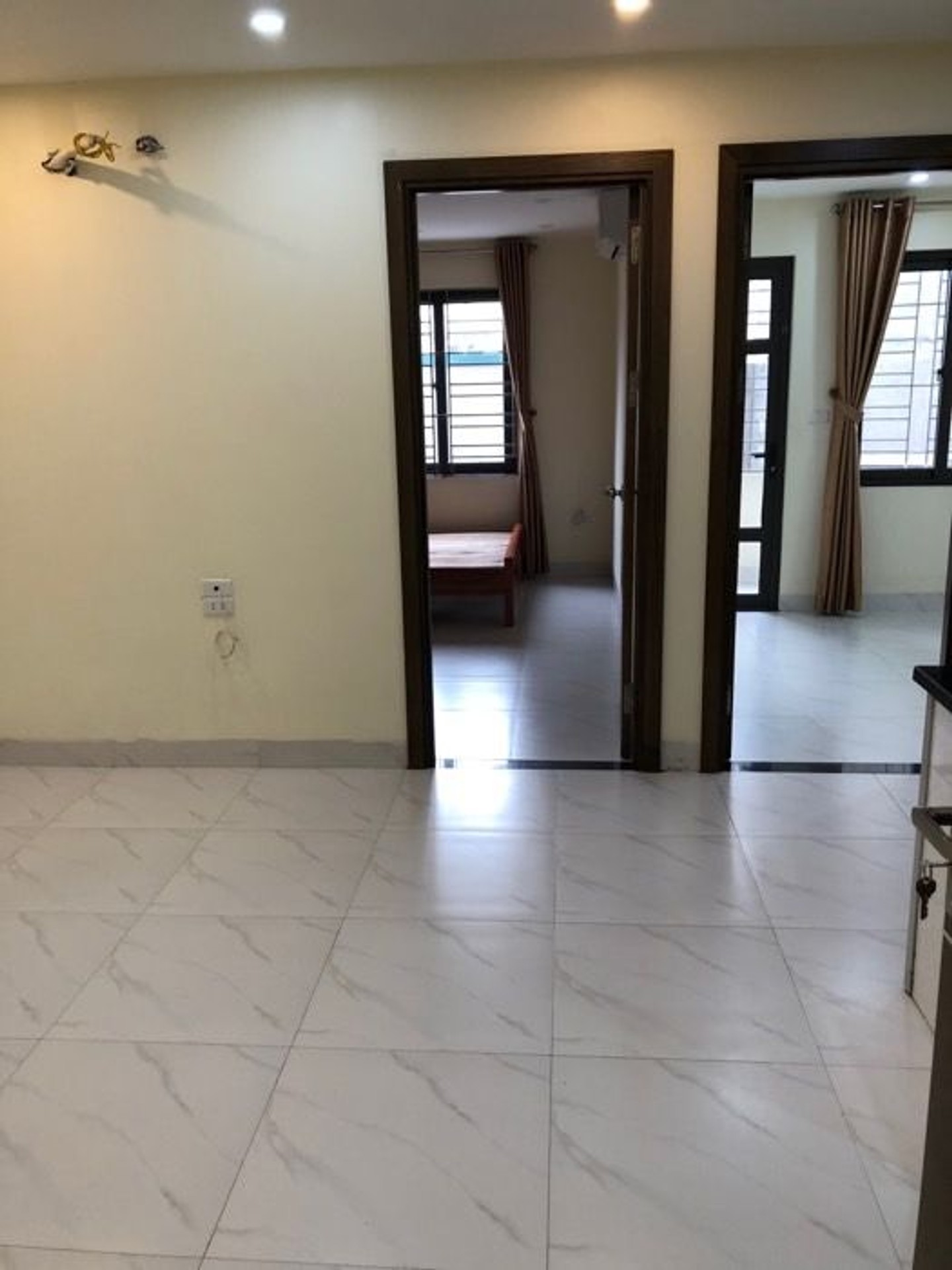 Bán nhà Dương Văn Bé - diện tích 112m2 6 tầng - Ô tô đỗ - giá 25 tỷ