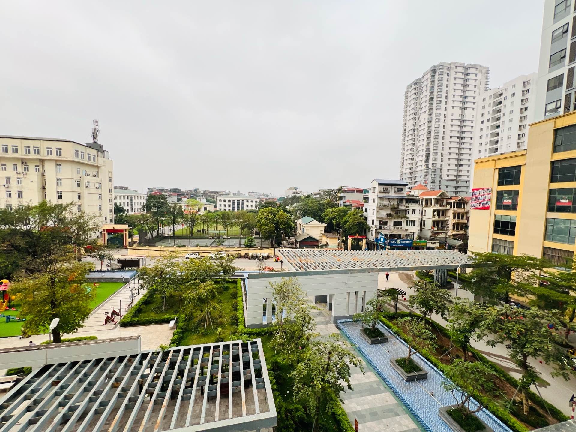 Bán nhà Lĩnh Nam - diện tích 96m2 1 tầng - Căn hộ lô góc hai thoáng - giá 8,4 tỷ