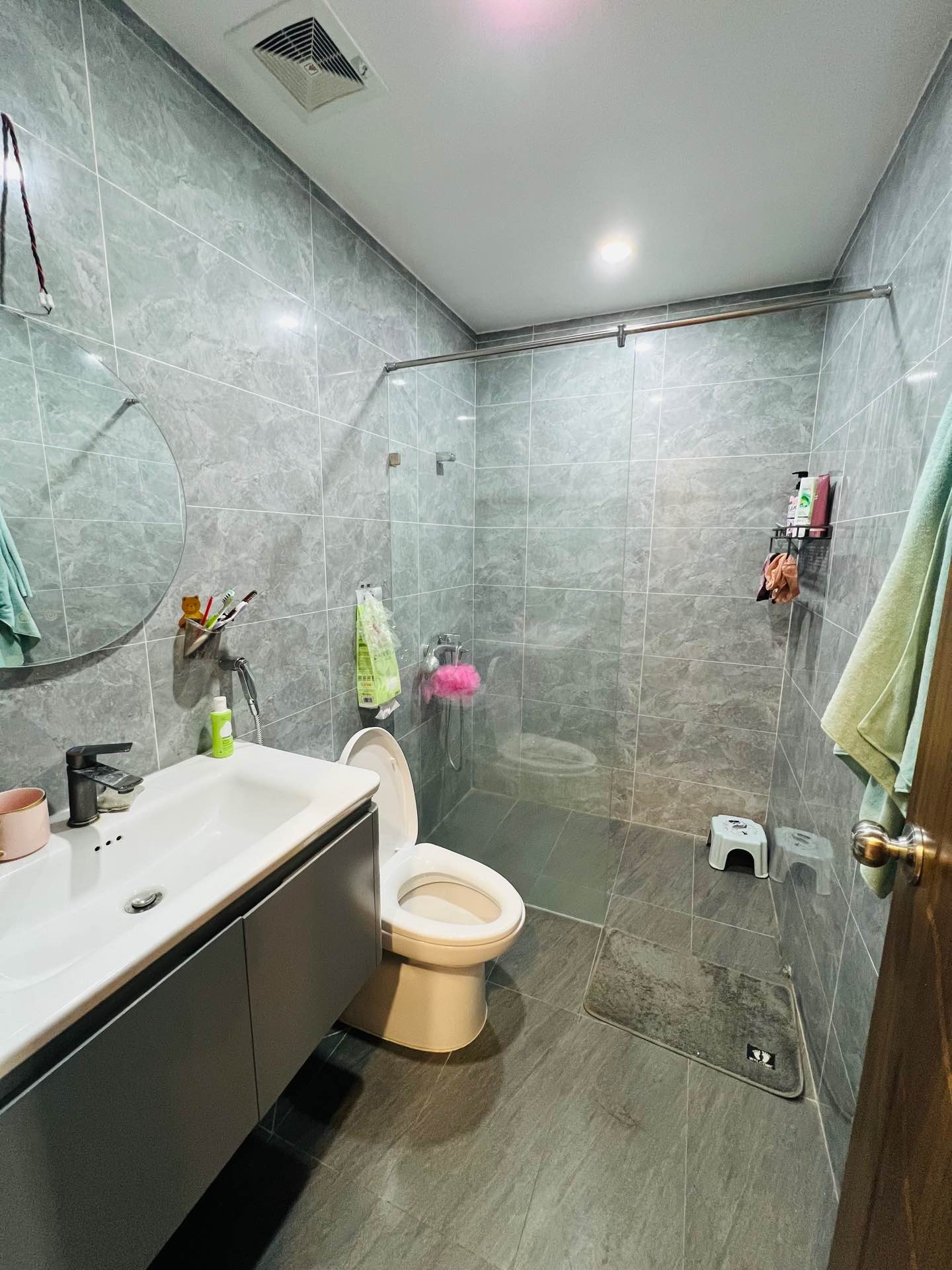 Bán nhà Lĩnh Nam - diện tích 96m2 1 tầng - Căn hộ lô góc hai thoáng - giá 8,4 tỷ