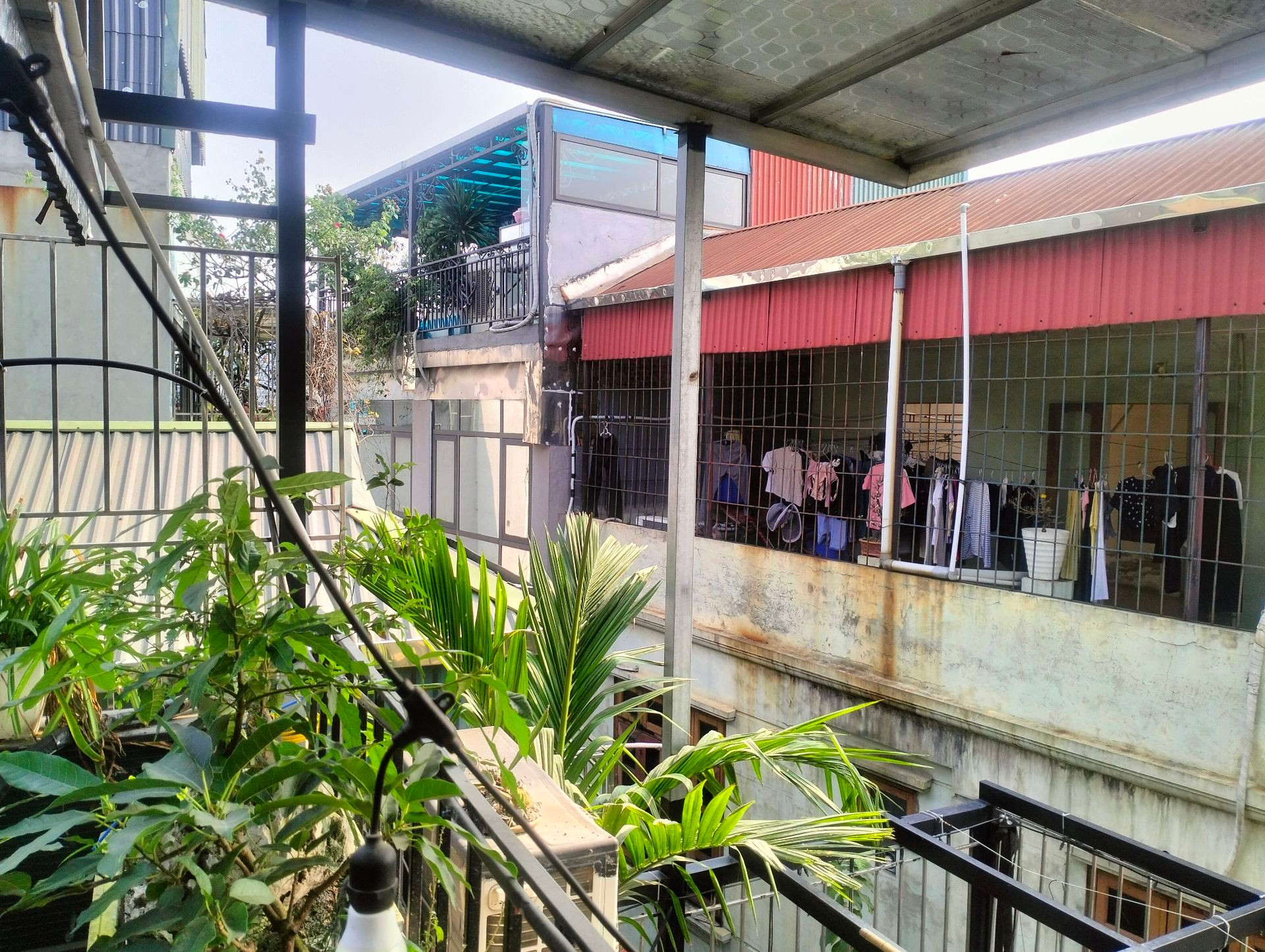 Bán nhà Chùa Láng - diện tích 97m2 8 tầng - Lô góc 2 mặt thoáng - giá 33,5 tỷ