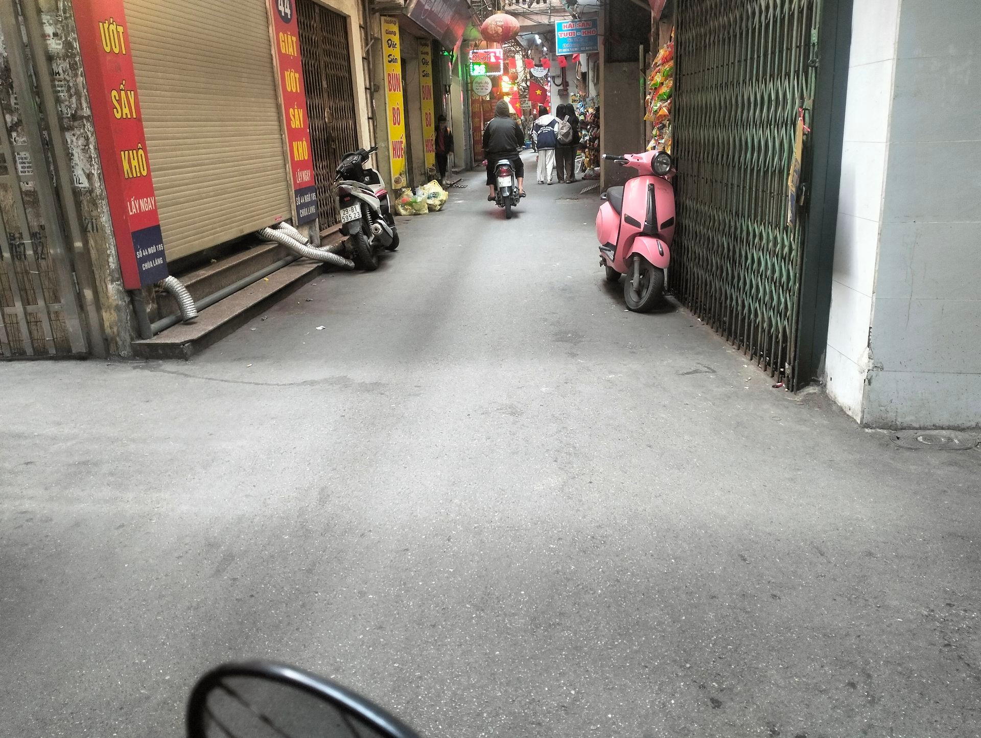 Bán nhà Chùa Láng - diện tích 97m2 8 tầng - Lô góc 2 mặt thoáng - giá 33,5 tỷ