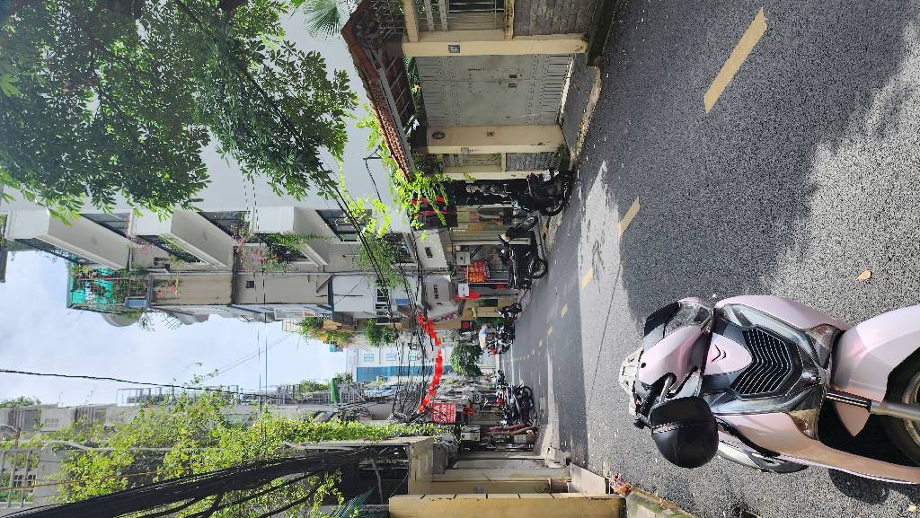 Bán nhà Đông Các - diện tích 83.4m2 5 tầng - Ô tô vào nhà - giá 32,9 tỷ