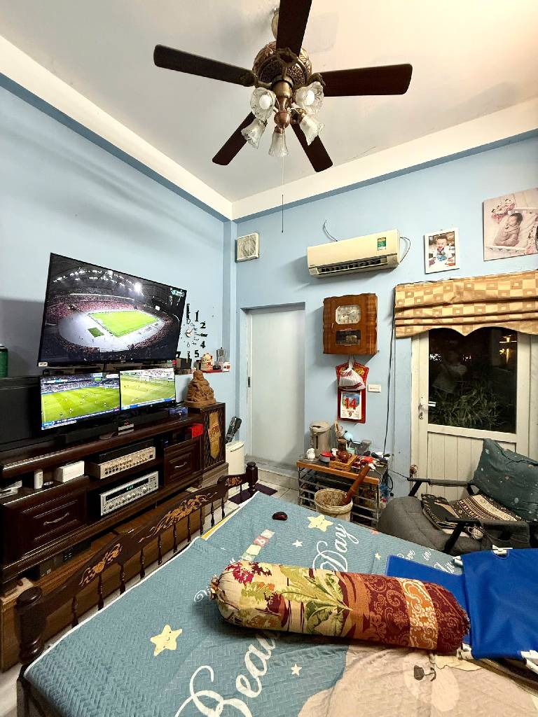 Bán nhà Đông Các - diện tích 83.4m2 5 tầng - Ô tô vào nhà - giá 32,9 tỷ