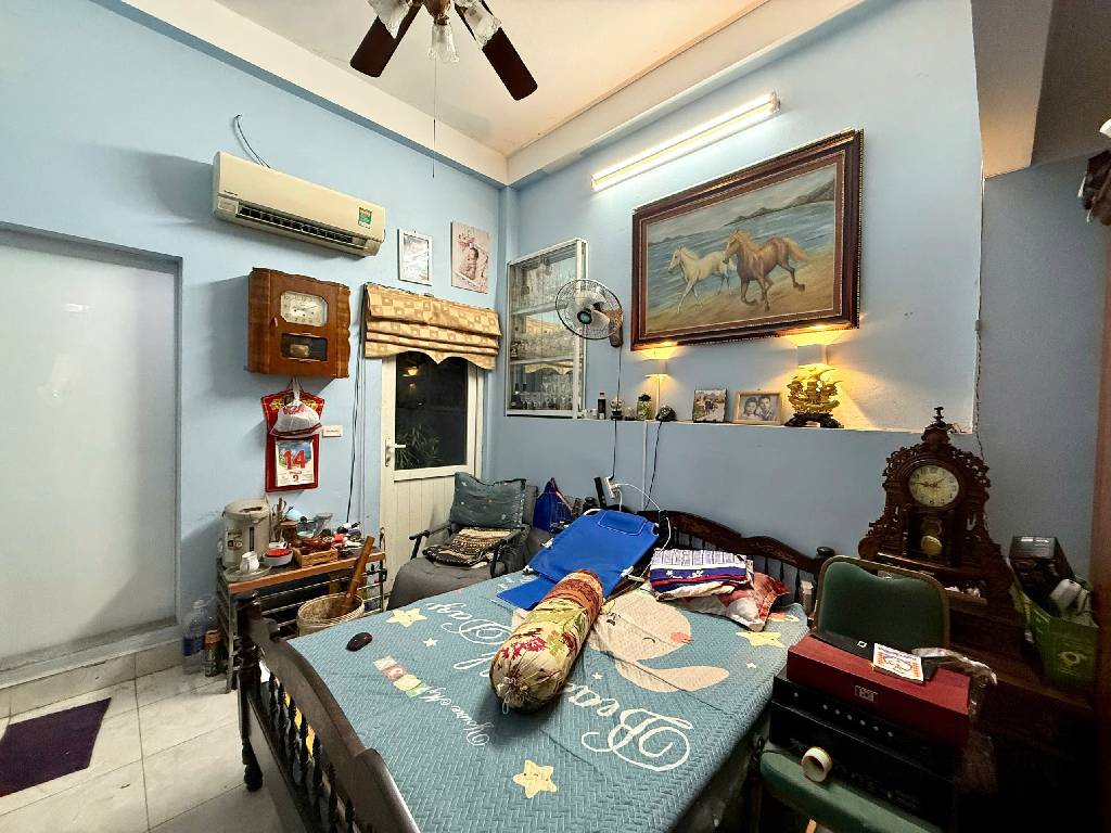 Bán nhà Đông Các - diện tích 83.4m2 5 tầng - Ô tô vào nhà - giá 32,9 tỷ