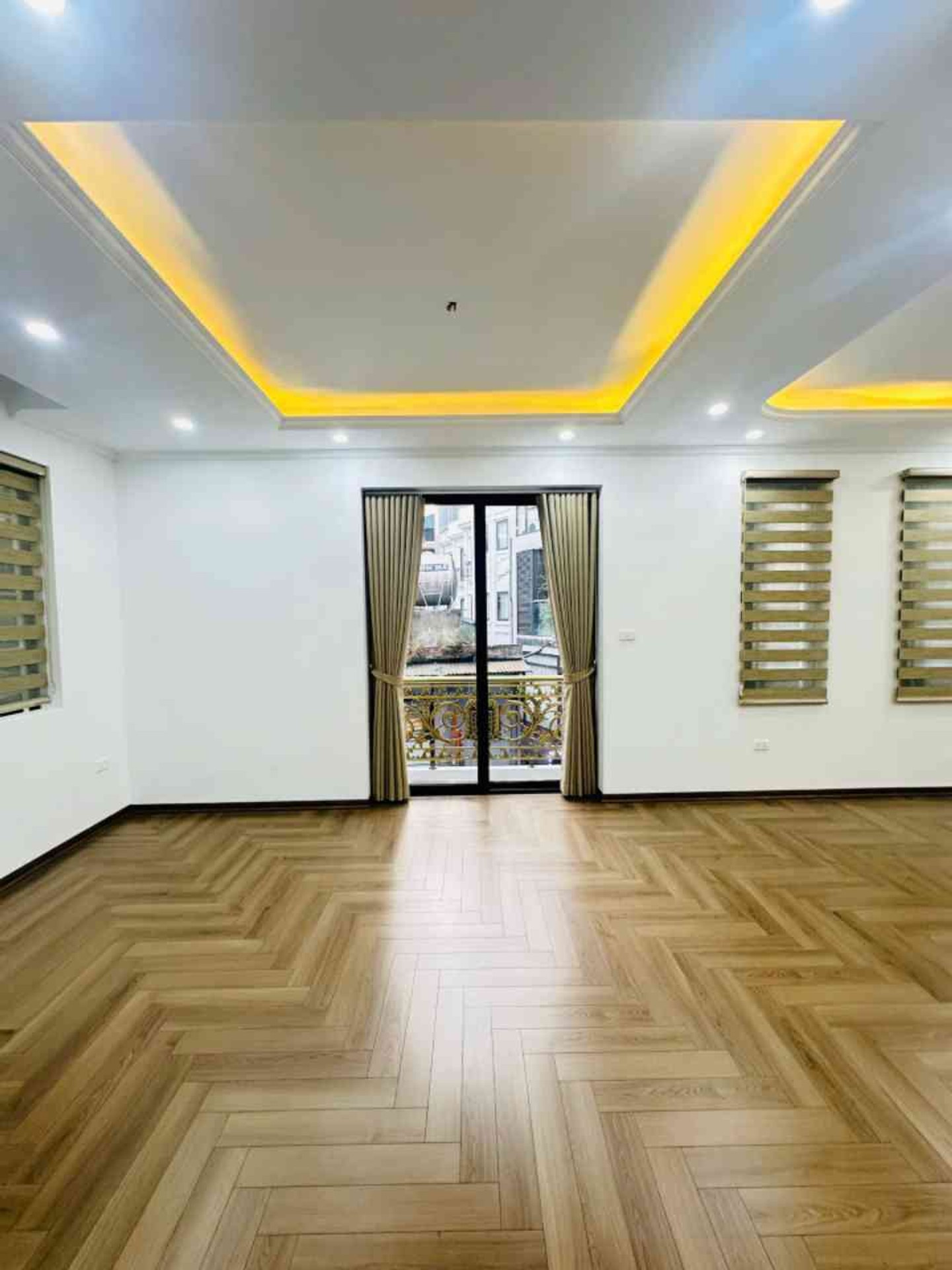 Bán nhà Minh Khai - diện tích 60m2 6 tầng - Ô TÔ TRÁNH, GARA Ô TÔ - giá 24 tỷ