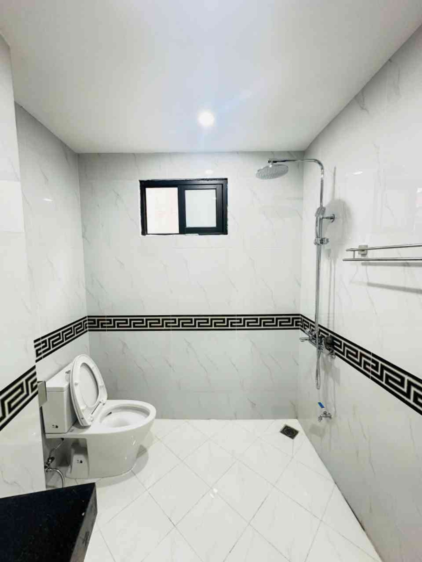 Bán nhà Minh Khai - diện tích 60m2 6 tầng - Ô TÔ TRÁNH, GARA Ô TÔ - giá 24 tỷ