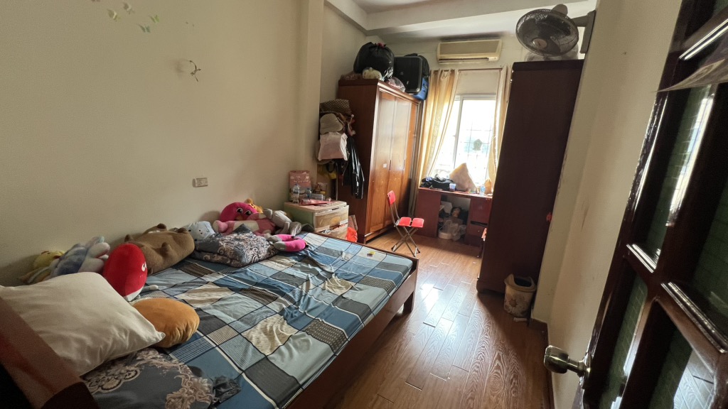 Bán nhà Chùa Láng - diện tích 58m2 4 tầng - Mặt phố kinh doanh sầm uất - giá 36 tỷ