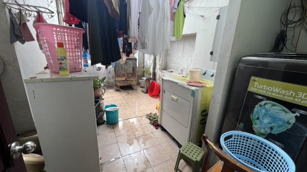 Bán nhà Chùa Láng - diện tích 58m2 4 tầng - Mặt phố kinh doanh sầm uất - giá 36 tỷ