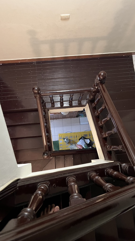 Bán nhà Chùa Láng - diện tích 58m2 4 tầng - Mặt phố kinh doanh sầm uất - giá 36 tỷ