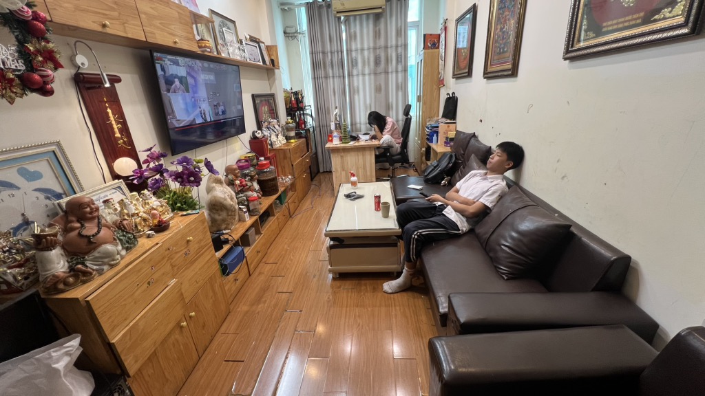 Bán nhà Chùa Láng - diện tích 58m2 4 tầng - Mặt phố kinh doanh sầm uất - giá 36 tỷ