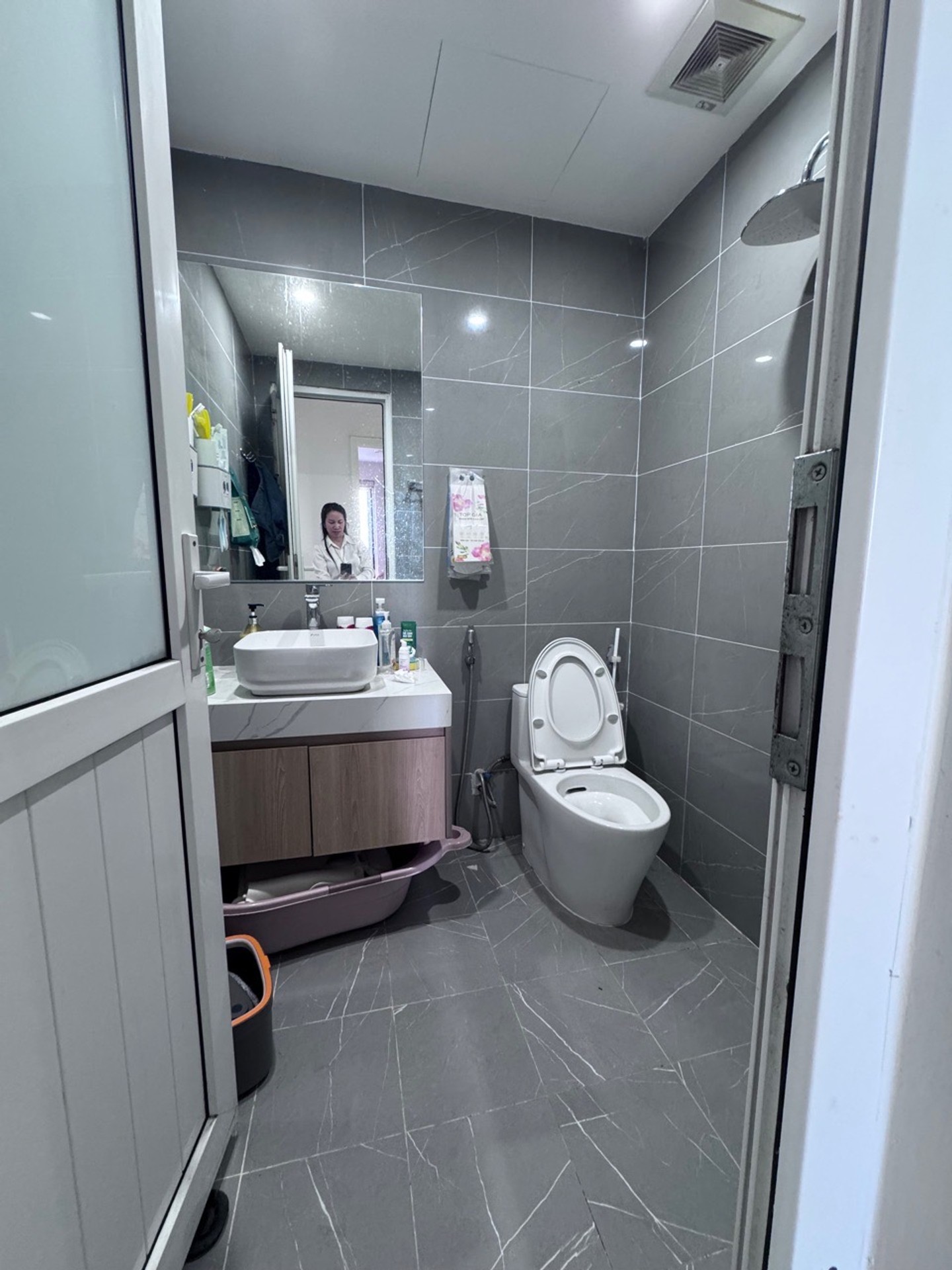 Bán nhà Cương Kiên - diện tích 85m2 17 tầng - Lô góc đẹp - giá 6,8 tỷ