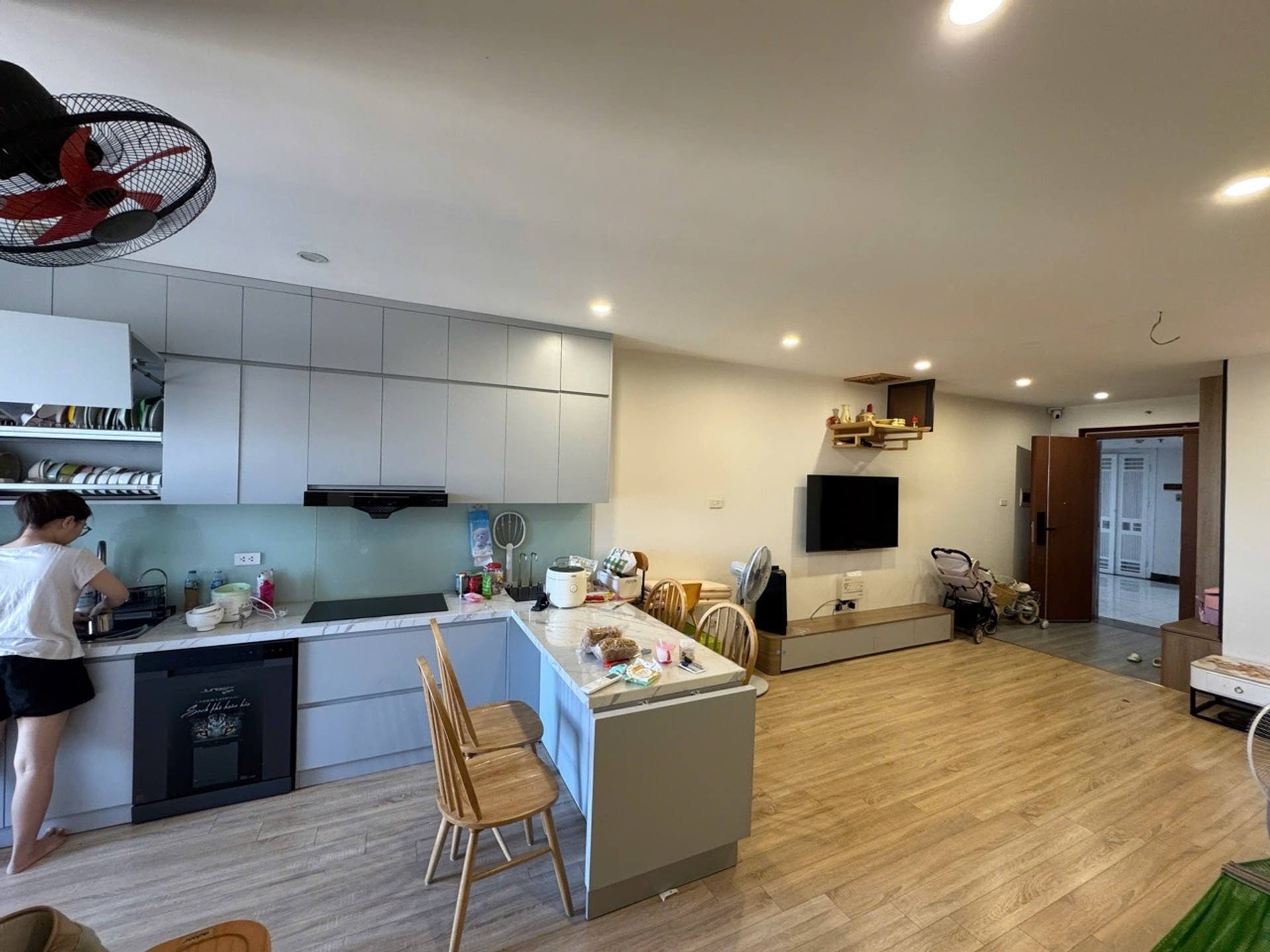 Bán nhà Cương Kiên - diện tích 85m2 17 tầng - Lô góc đẹp - giá 6,8 tỷ