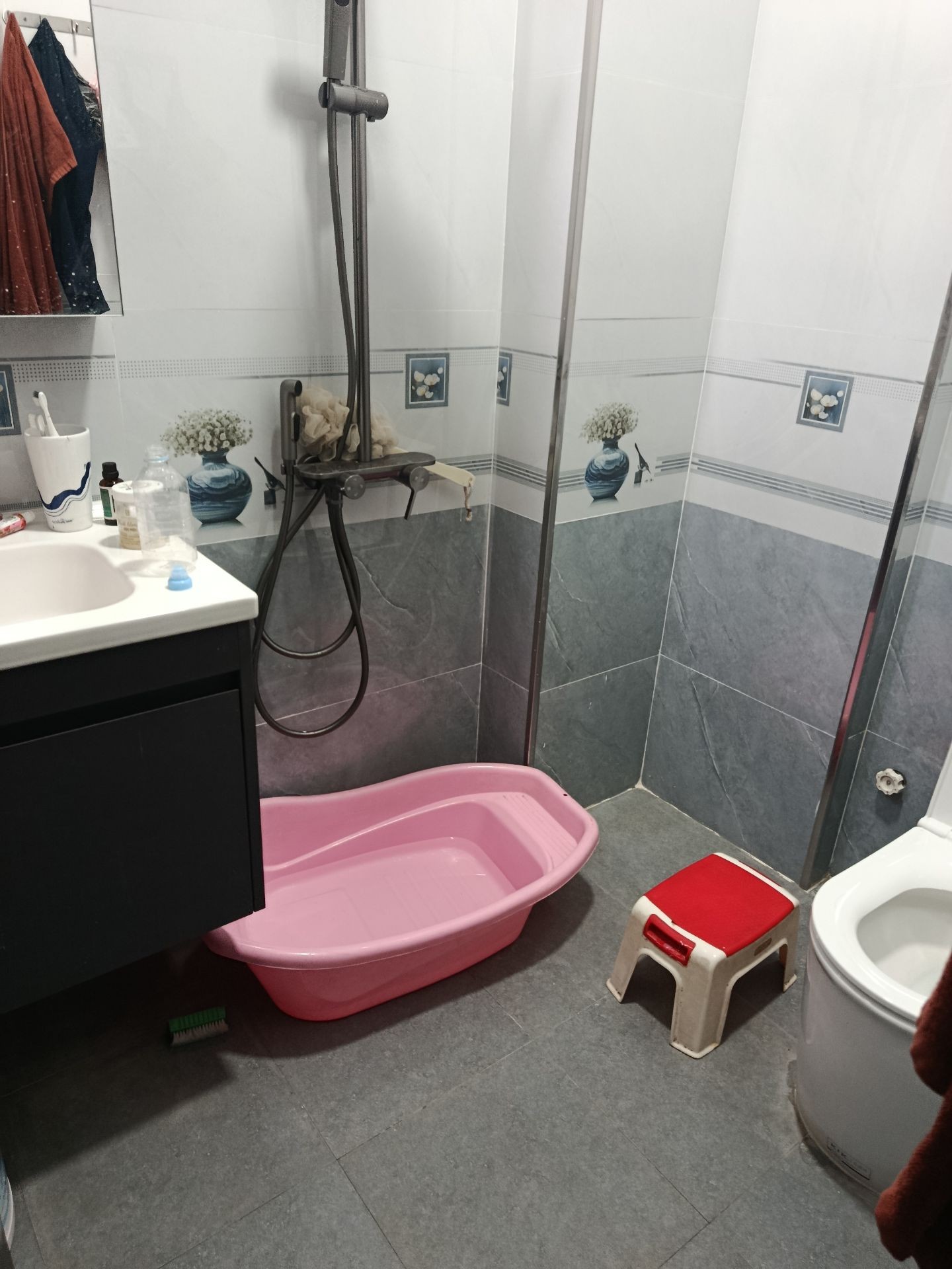 Bán nhà Đê Nguyễn Khoái - diện tích 43m2 5 tầng - ô tô đỗ cửa - giá 9,9 tỷ