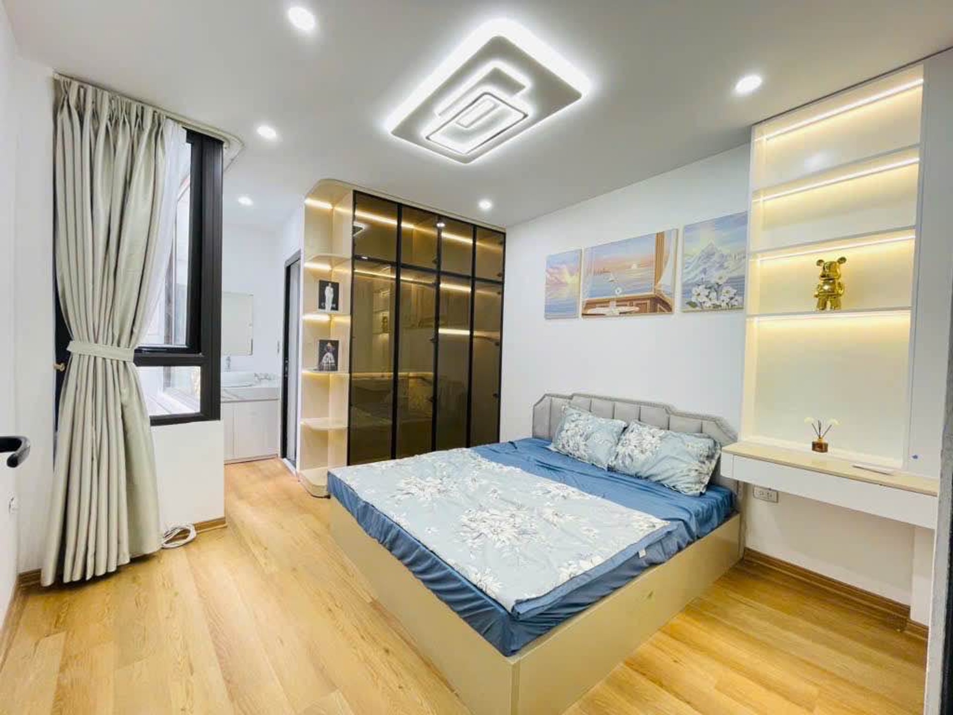 Bán nhà Định Công Hạ - diện tích 38m2 6 tầng - Thang máy - giá 8,3 tỷ