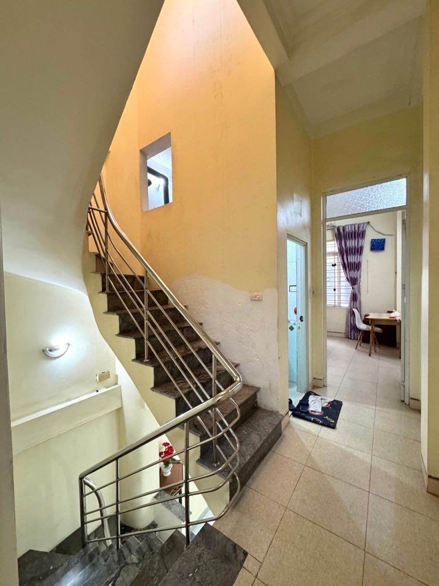Bán nhà Định Công Thượng - diện tích 34m2 4 tầng - Sổ đỏ chính chủ - giá 7,6 tỷ