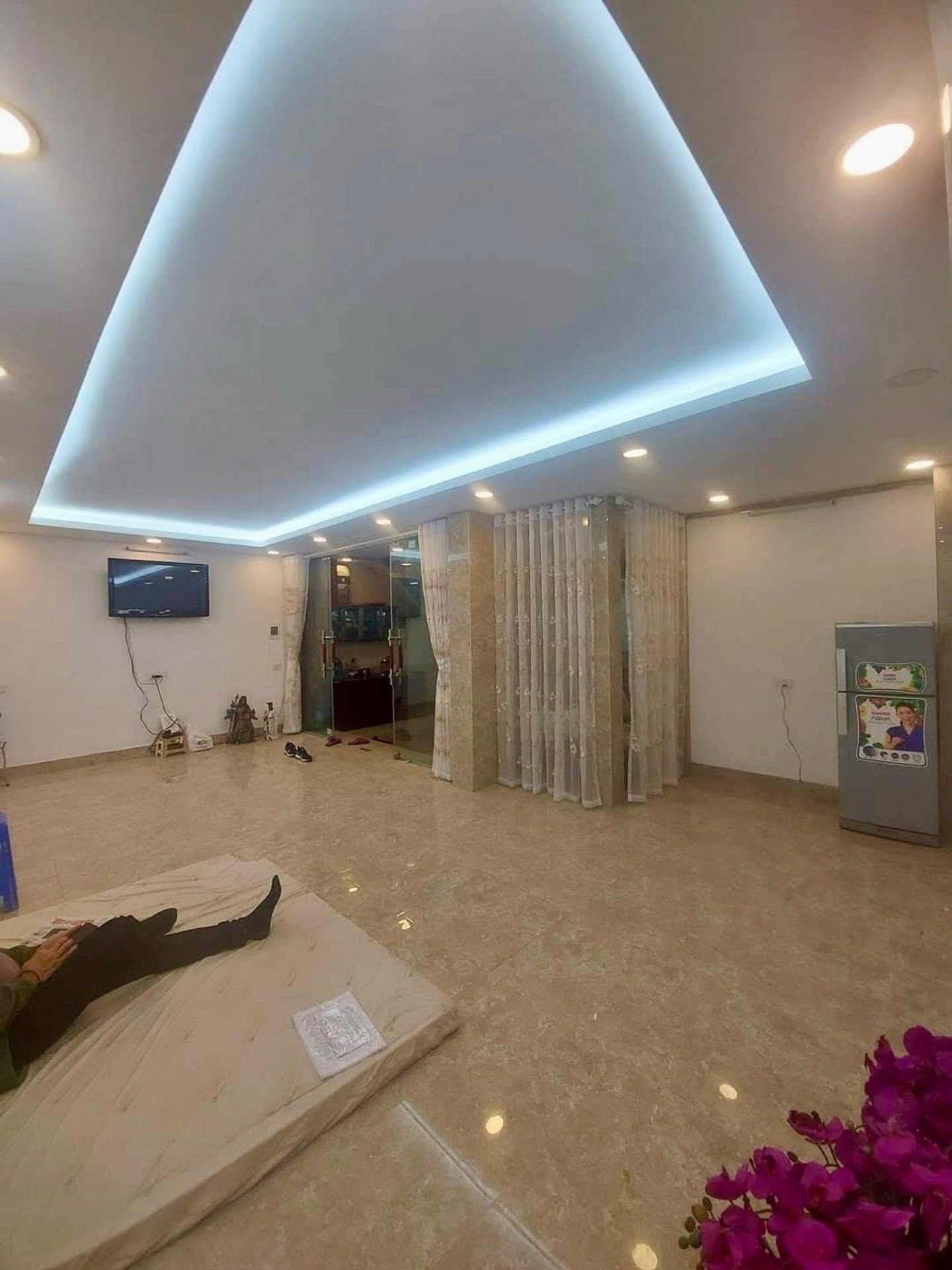 Bán nhà Lê Đại Hành - diện tích 40m2 5 tầng - Ô tô thông - giá 11,5 tỷ