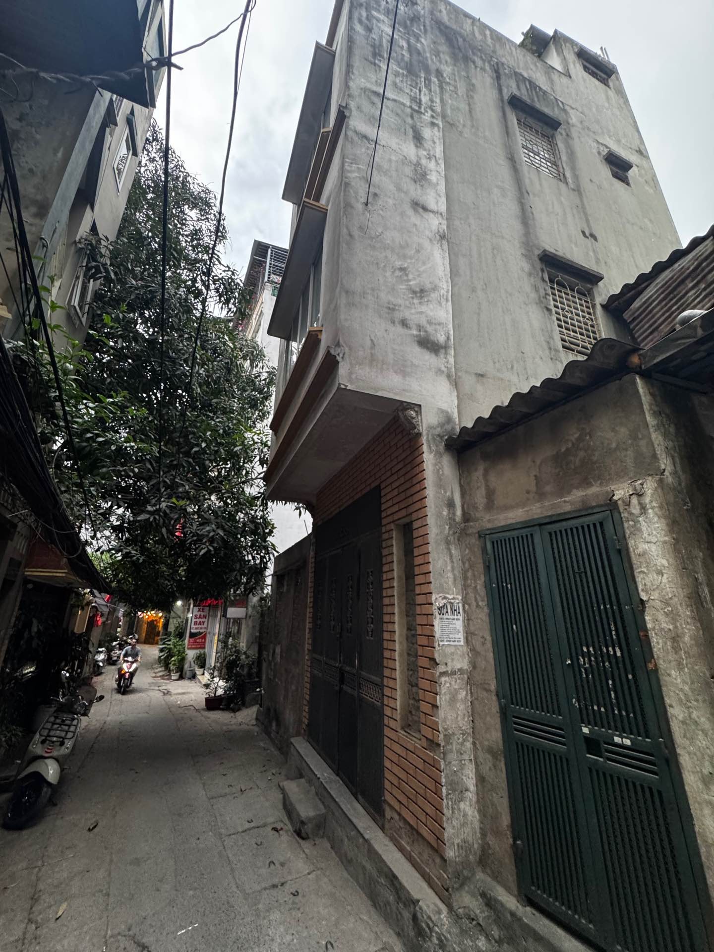 Bán nhà Trần Khát Chân - diện tích 14m2 4 tầng - Ô tô đỗ cửa - giá 9 tỷ