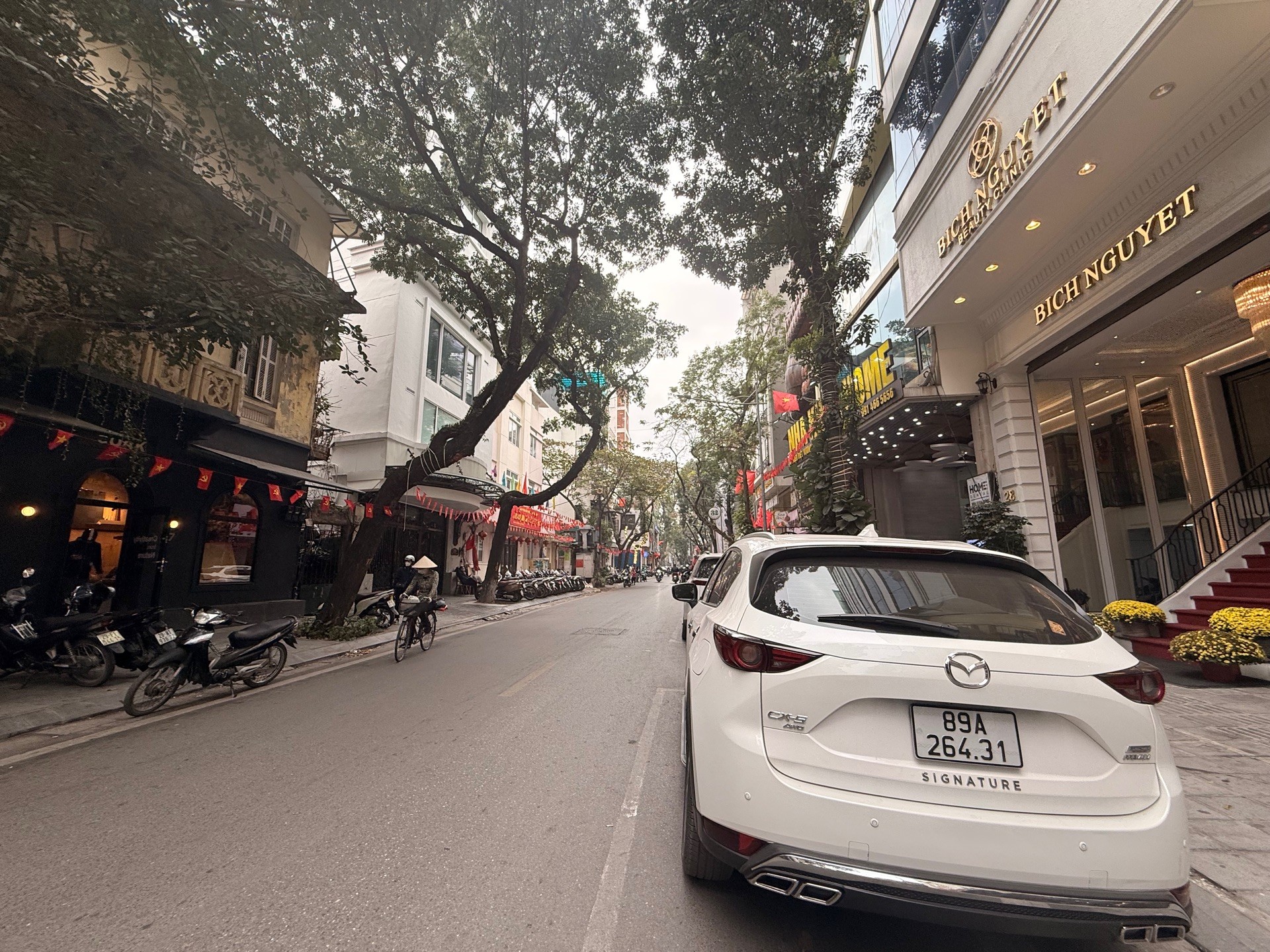 Bán nhà Triệu Việt Vương - diện tích 267m2 7 tầng - mặt tiền 11.7m - giá 373 tỷ