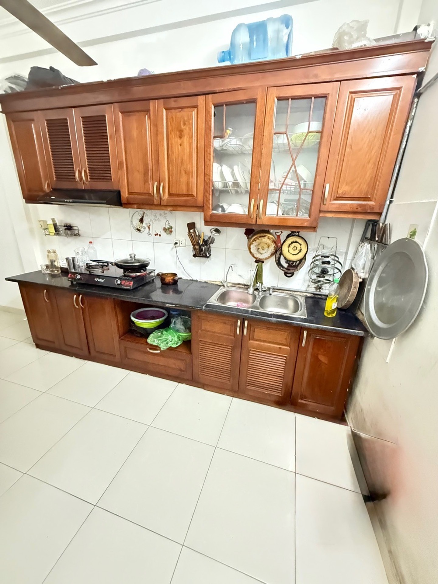 Bán nhà Trương Định - diện tích 36m2 2 tầng - Ngõ thông, ô tô quay đầu - giá 3,3 tỷ