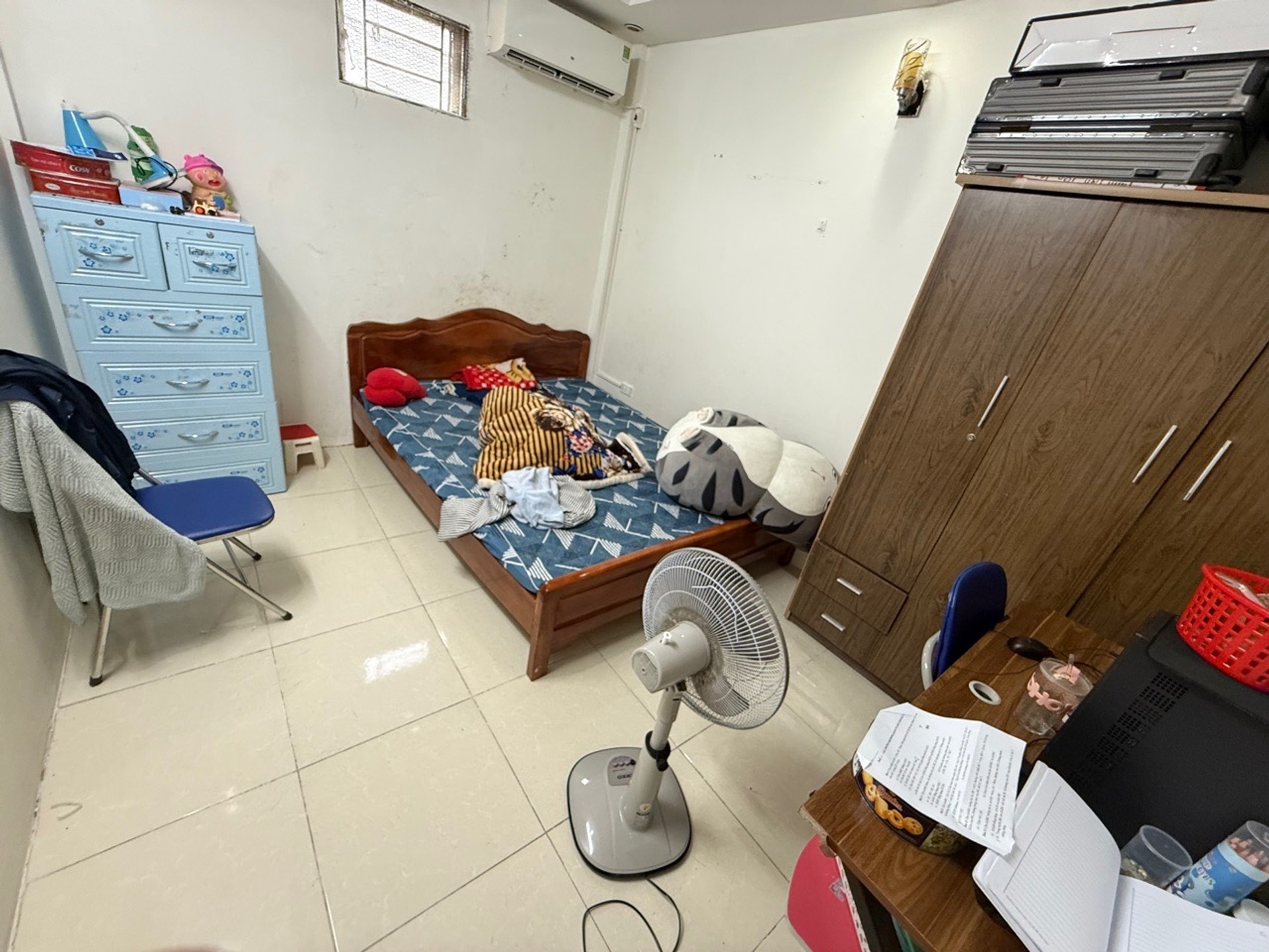 Bán nhà Trương Định - diện tích 36m2 2 tầng - Ngõ thông, ô tô quay đầu - giá 3,3 tỷ